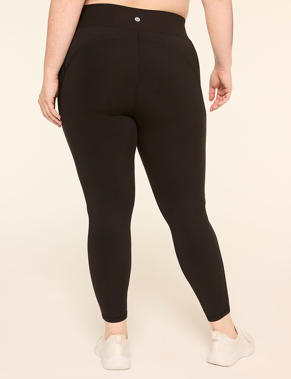 LIVI Go-Getter Wicking 7/8 Legging Product Image 2