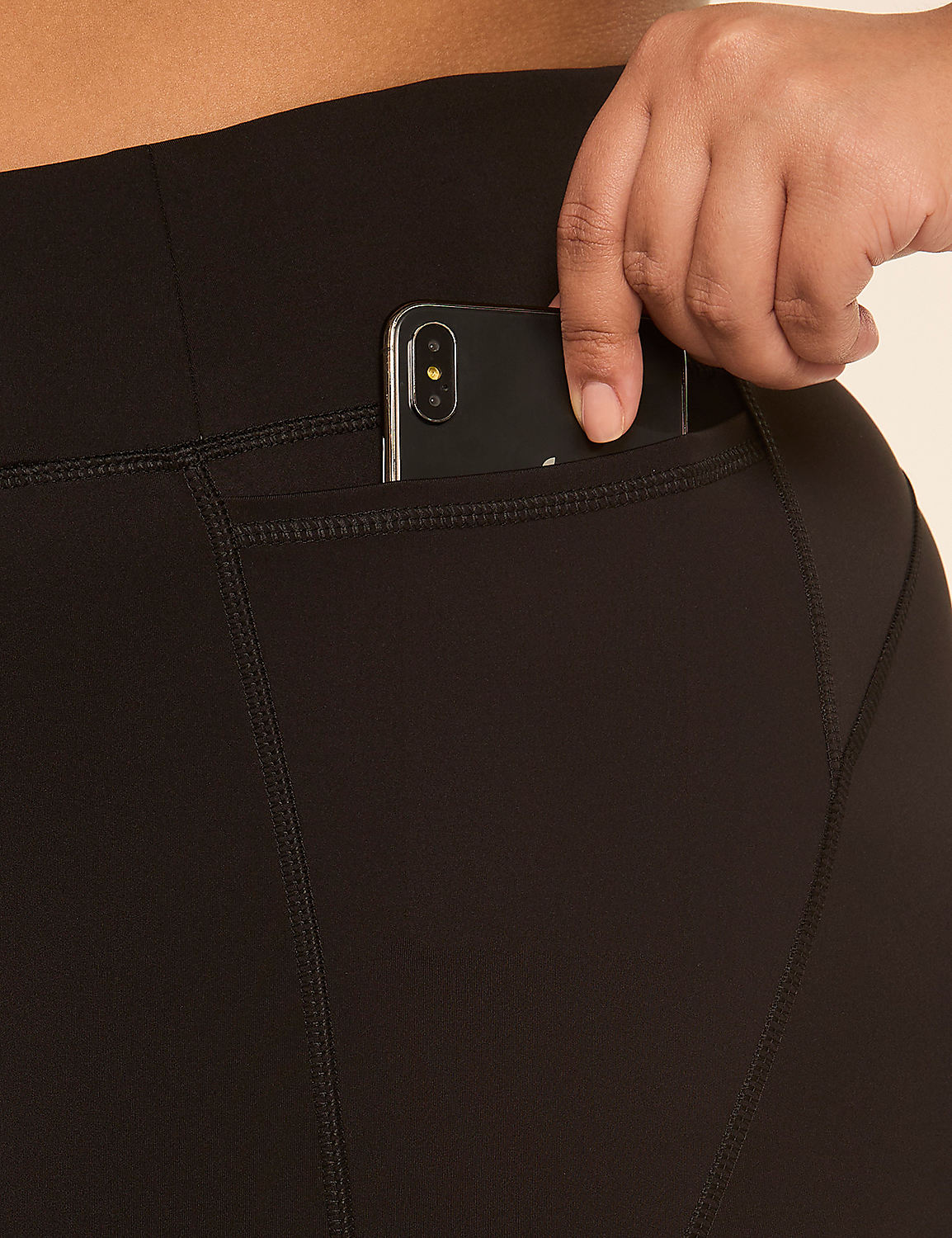 LIVI Go-Getter Wicking Bootcut Capri Product Image 3