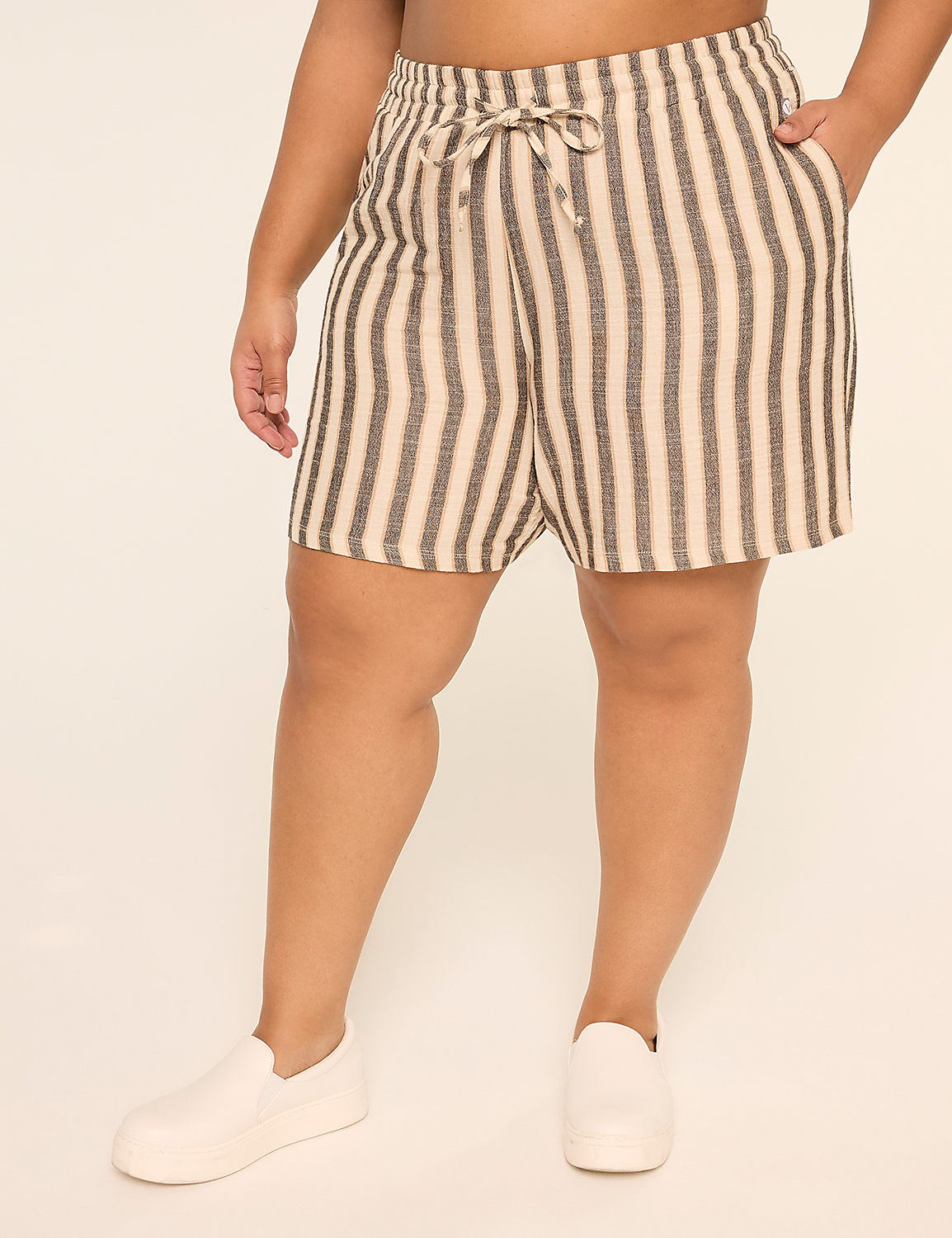 LIVI Gauze Short Product Image 1