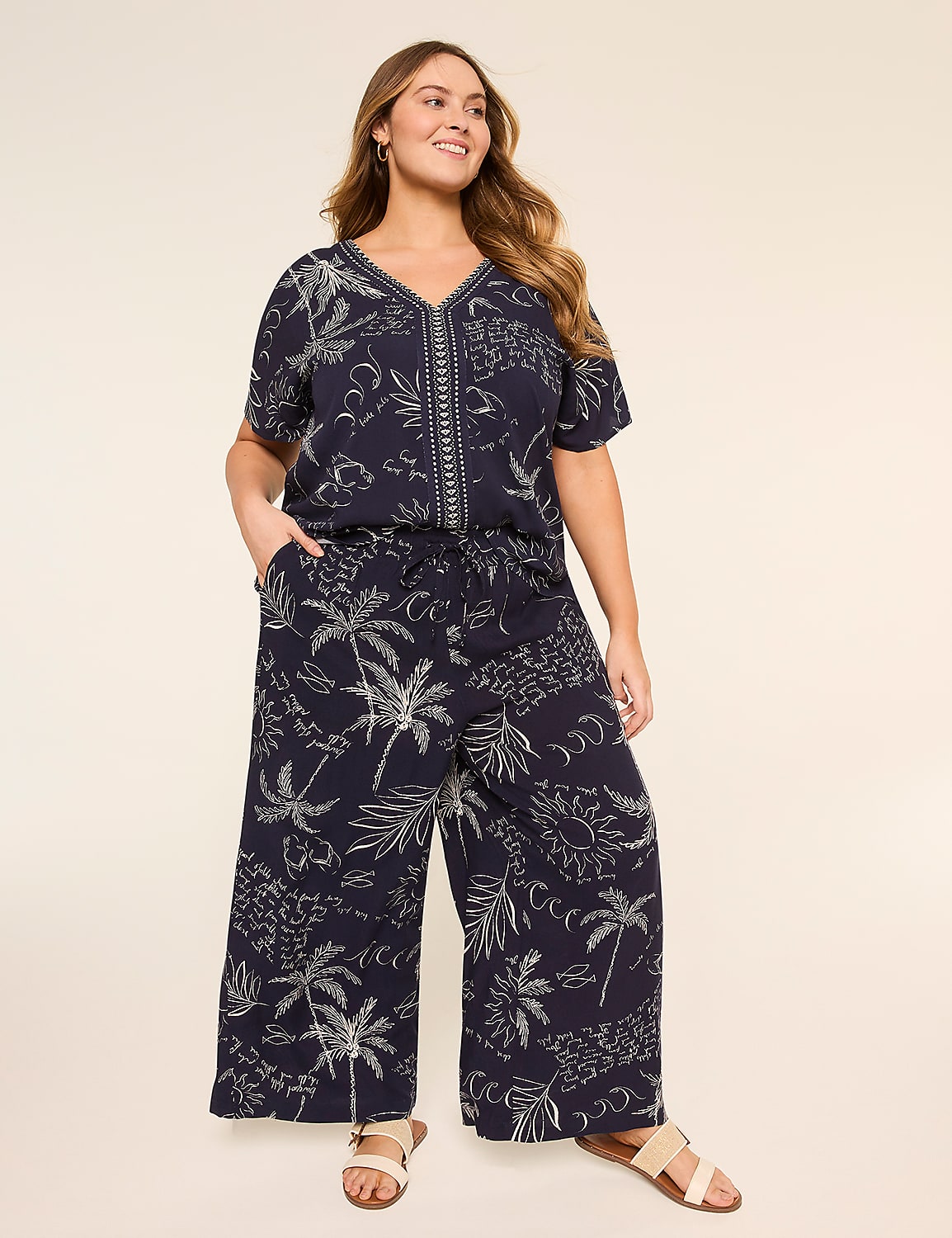 Printed Pull-On Flowy Wide Leg Pant Product Image 3