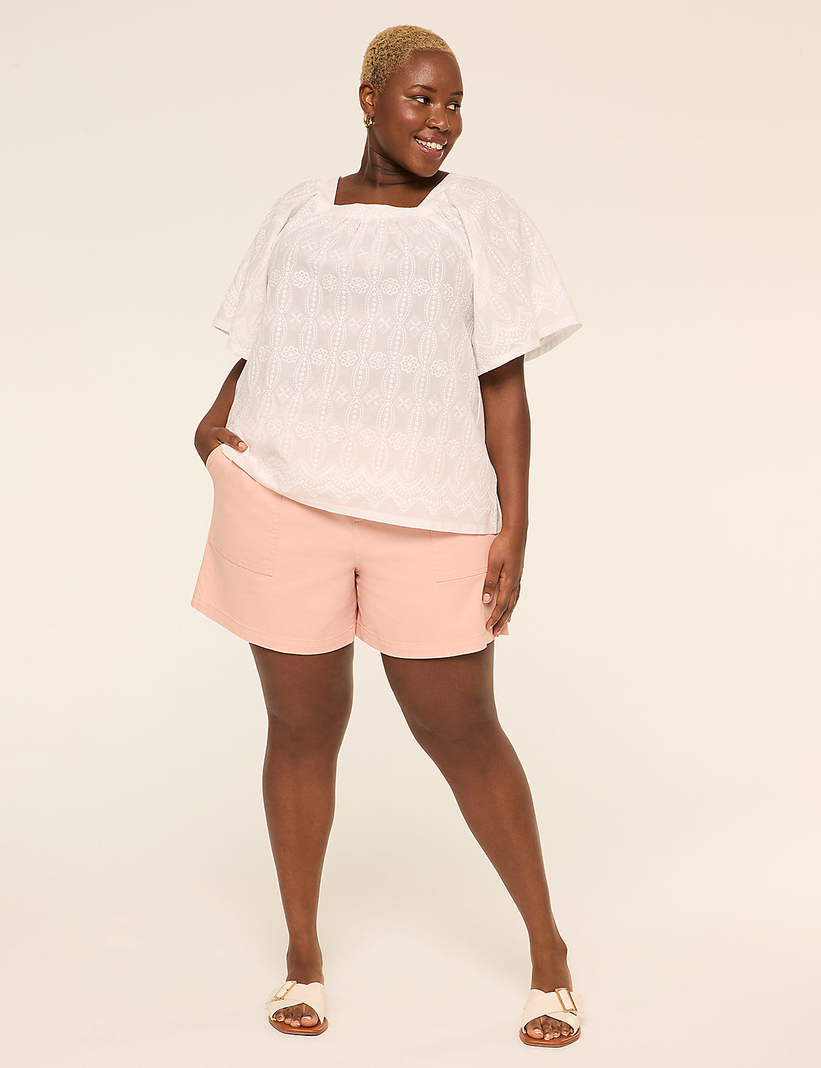 Relaxed Pull-On 5&rdquo; Short Product Image 3