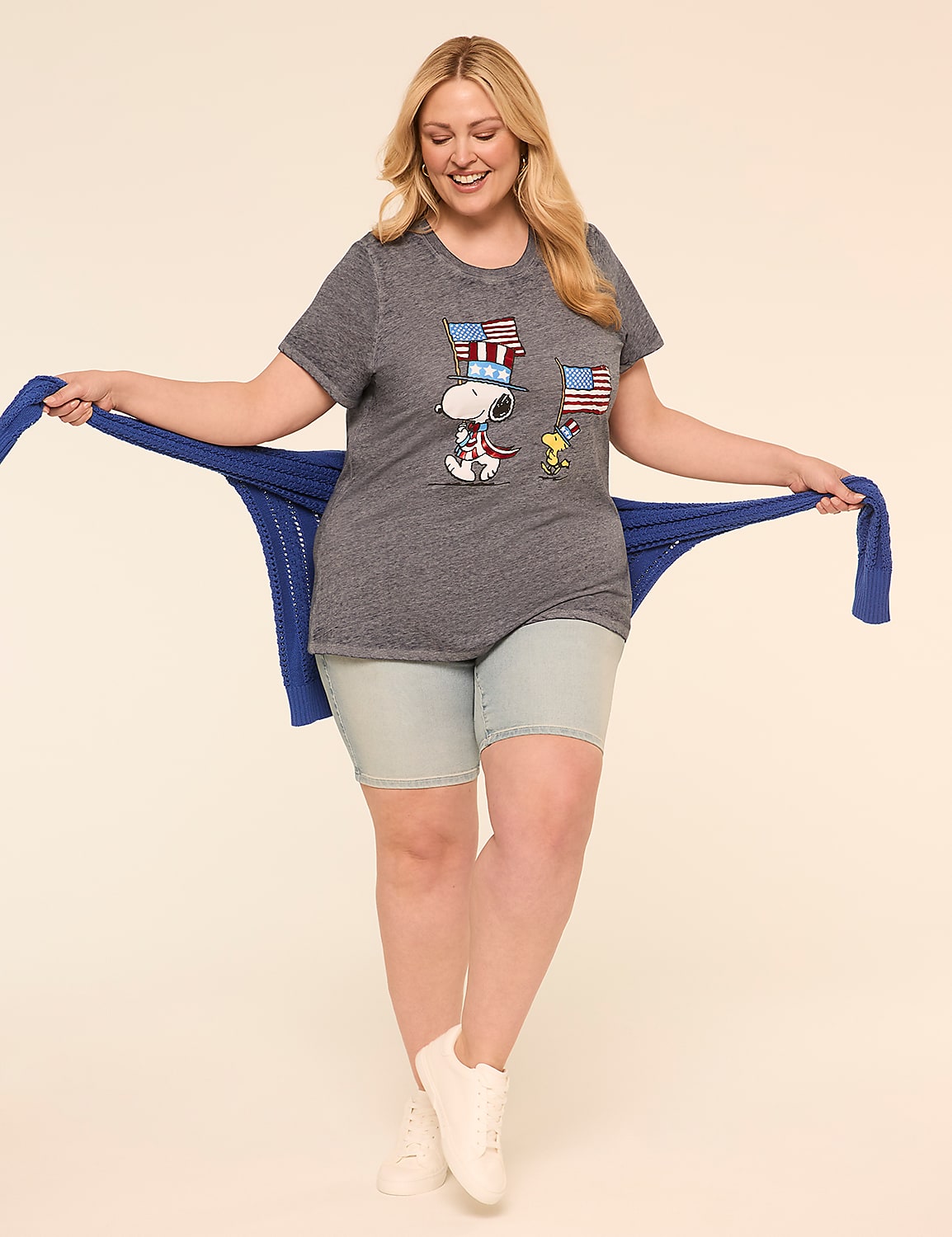 Americana Snoopy & Woodstock Graphic Tee Product Image 3