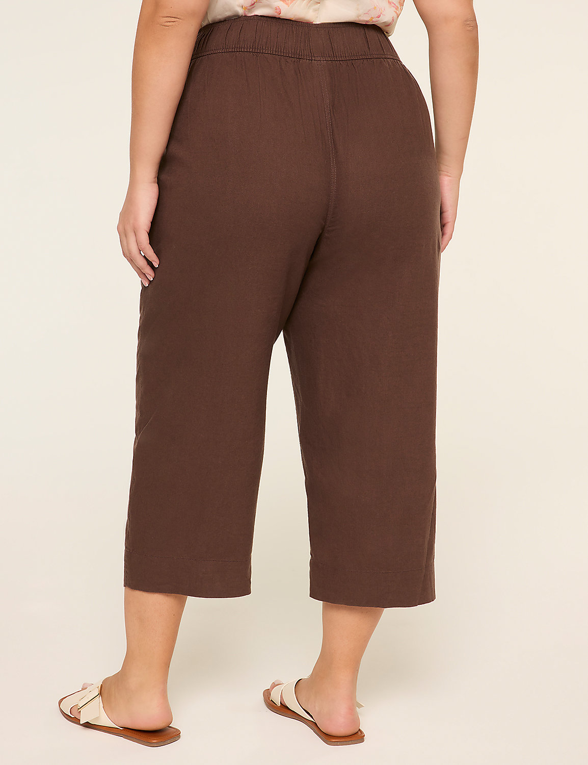 Linen-Blend Pull-On Straight Capri Pant Product Image 2