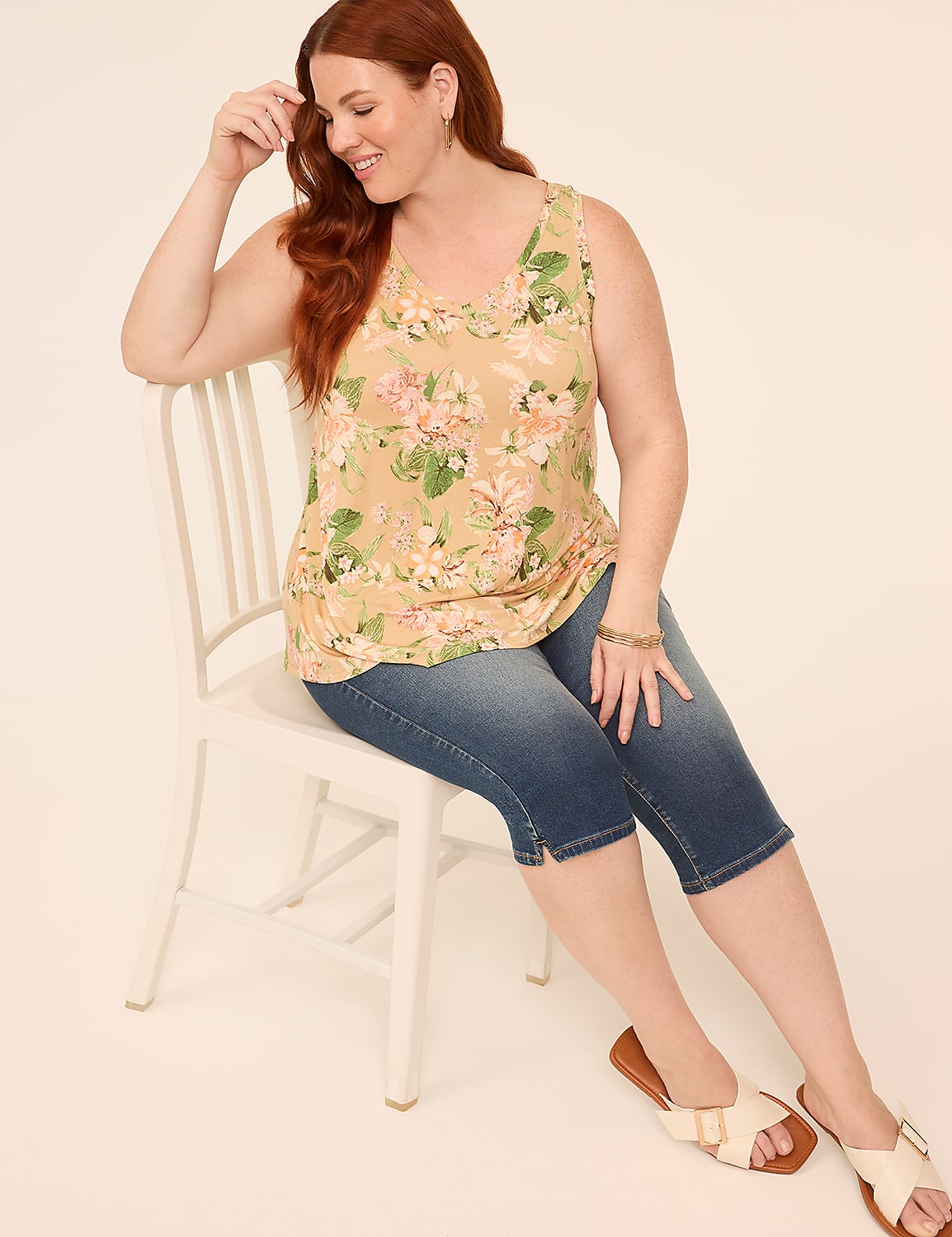 Swing V-Neck Tank Product Image 3