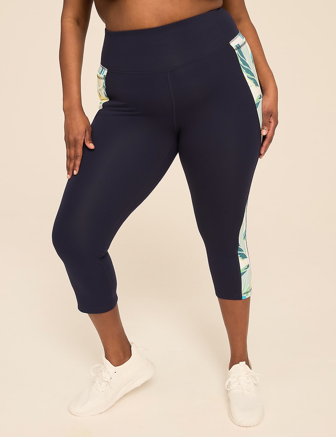 LIVI Soft Colorblock 21" Capri Legging Product Image 1