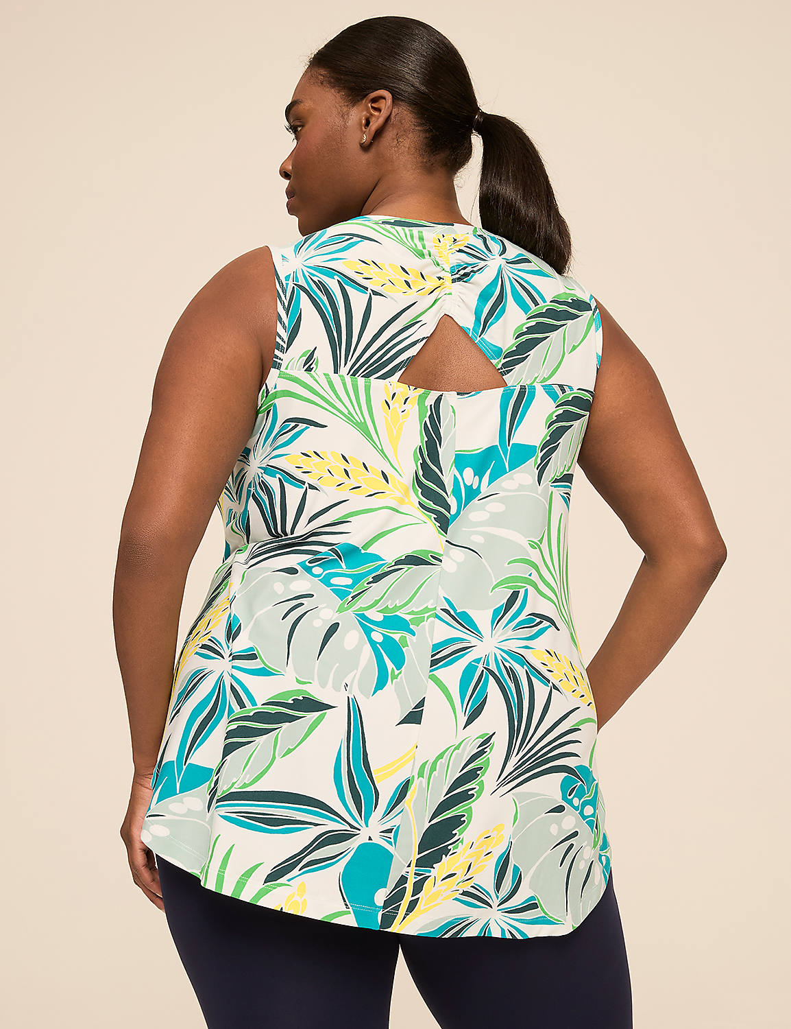 LIVI Soft Ruched-Back Tank Product Image 2