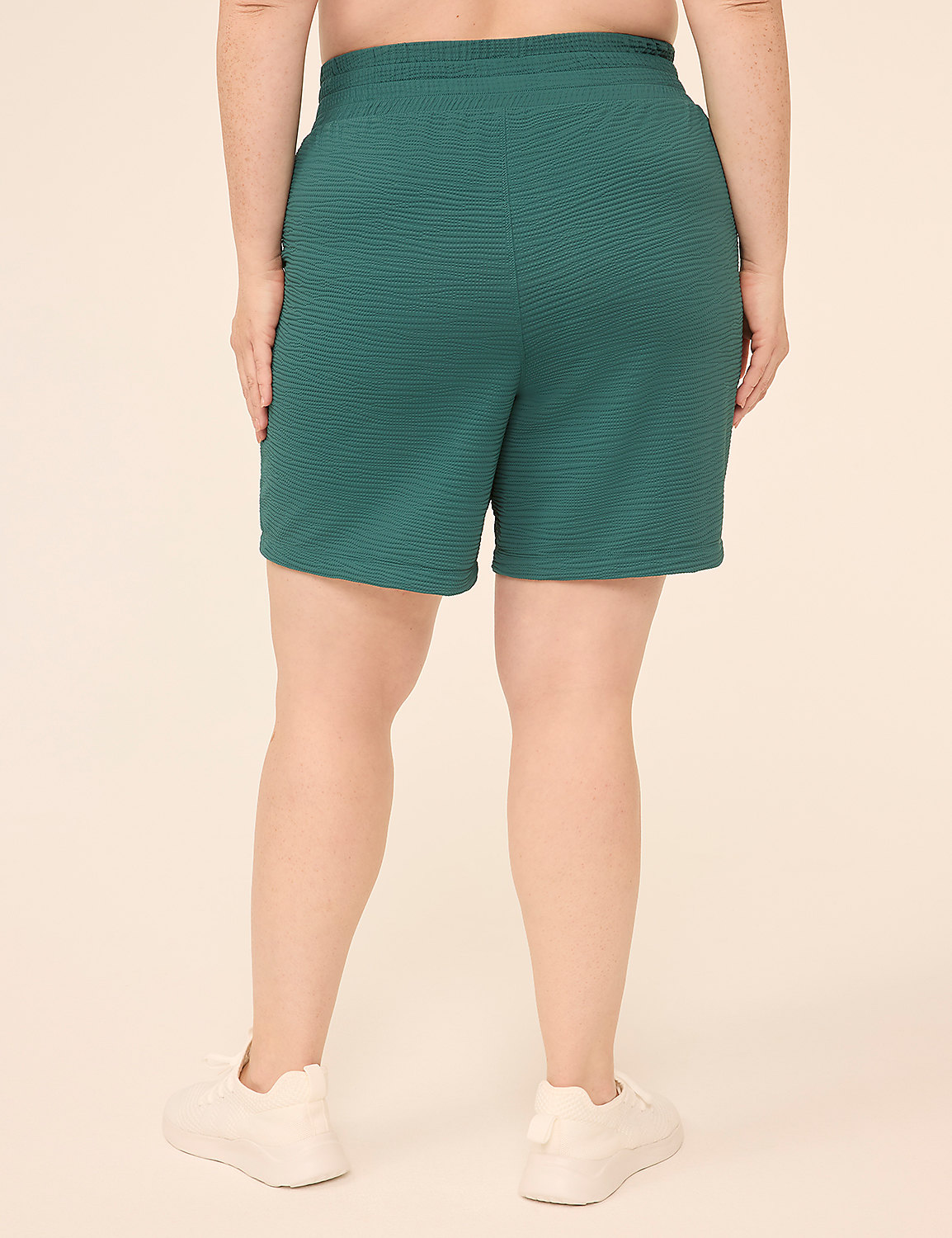LIVI Textured Knit Short Product Image 2