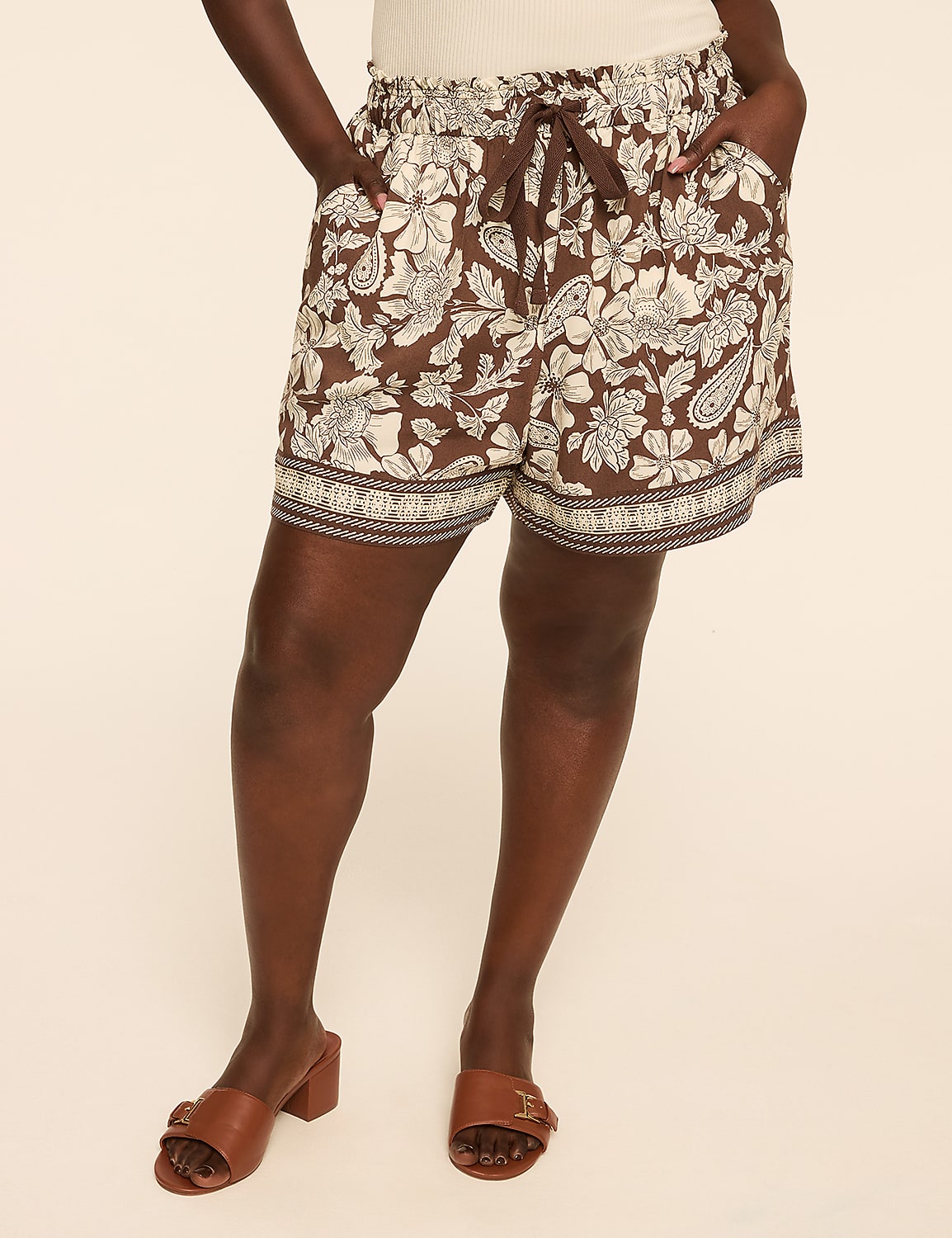 Printed Relaxed Pull-On 5.5&rdquo; Short Product Image 1
