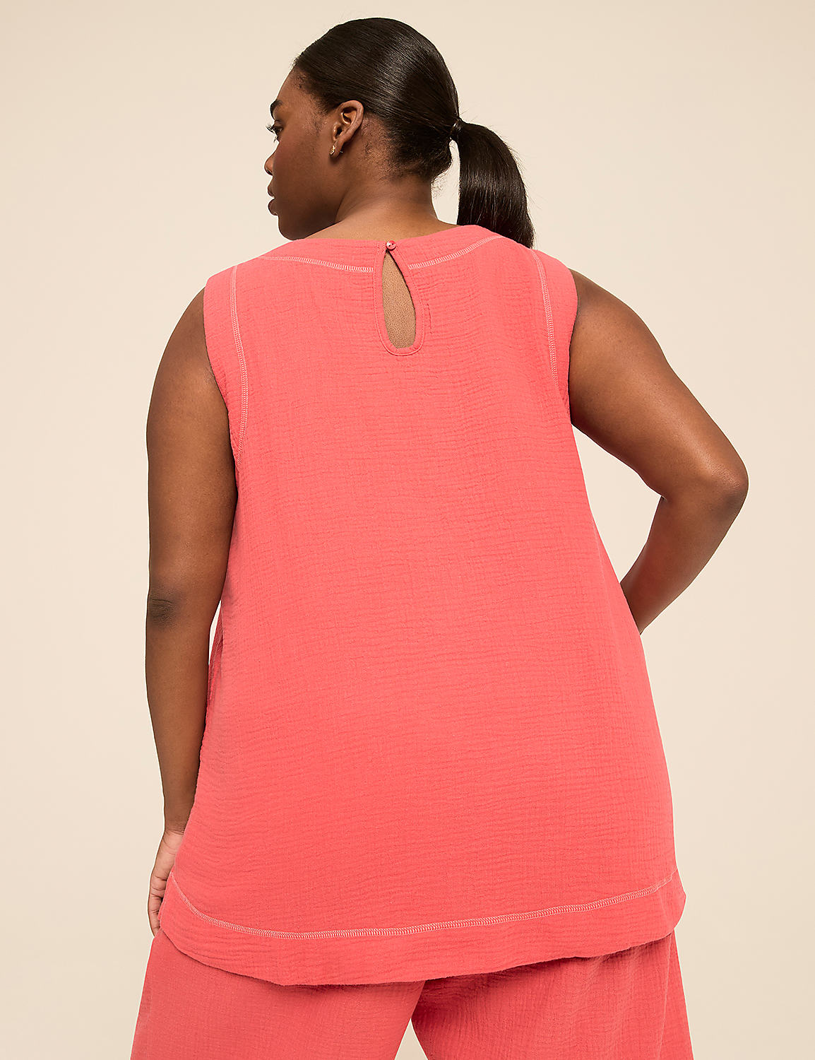LIVI Gauze Crew-Neck Tank Product Image 2