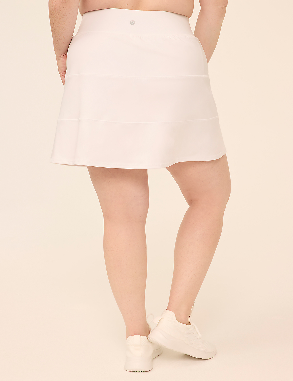 LIVI Go-Getter Wicking Seamed Skort Product Image 2