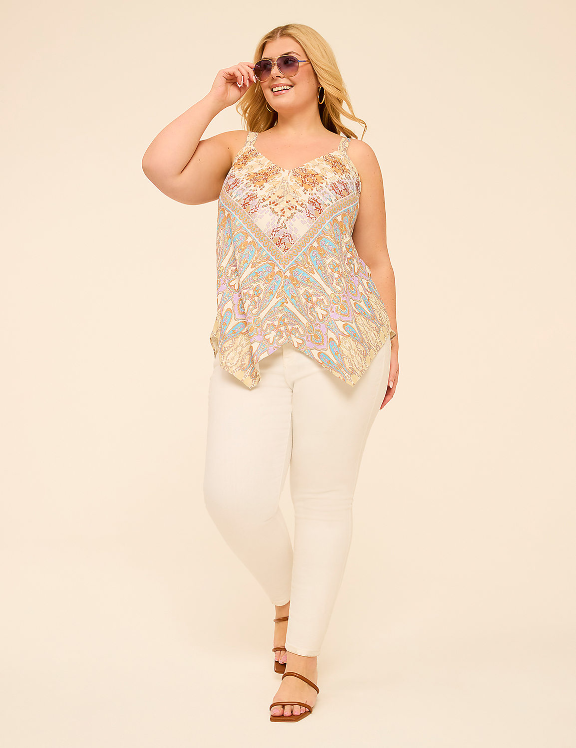 Handkerchief-Hem Tank Product Image 3