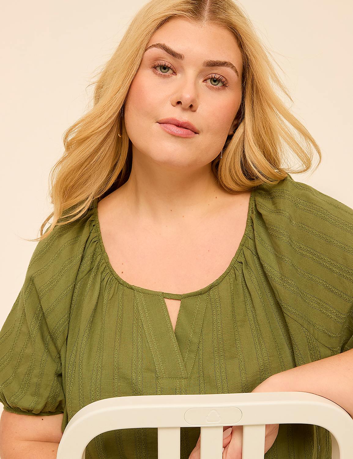 Puff-Sleeve Keyhole Top Product Image 4