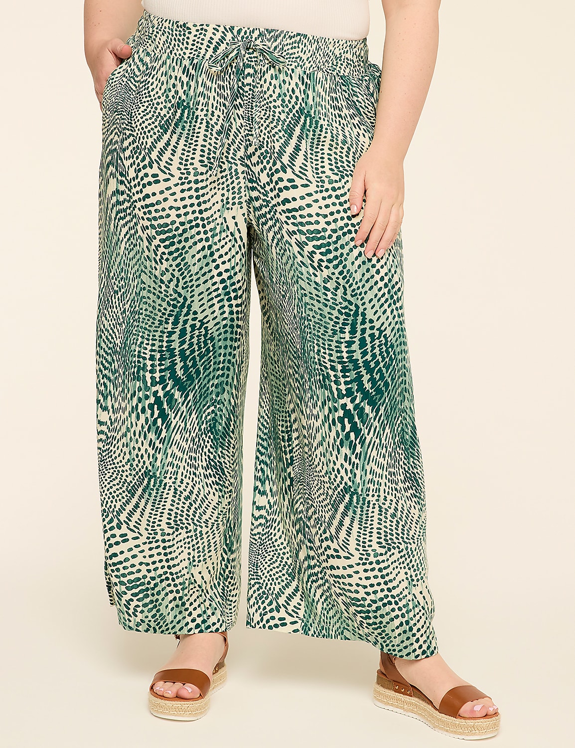 Pull-On Flowy Wide Leg Pant Product Image 1