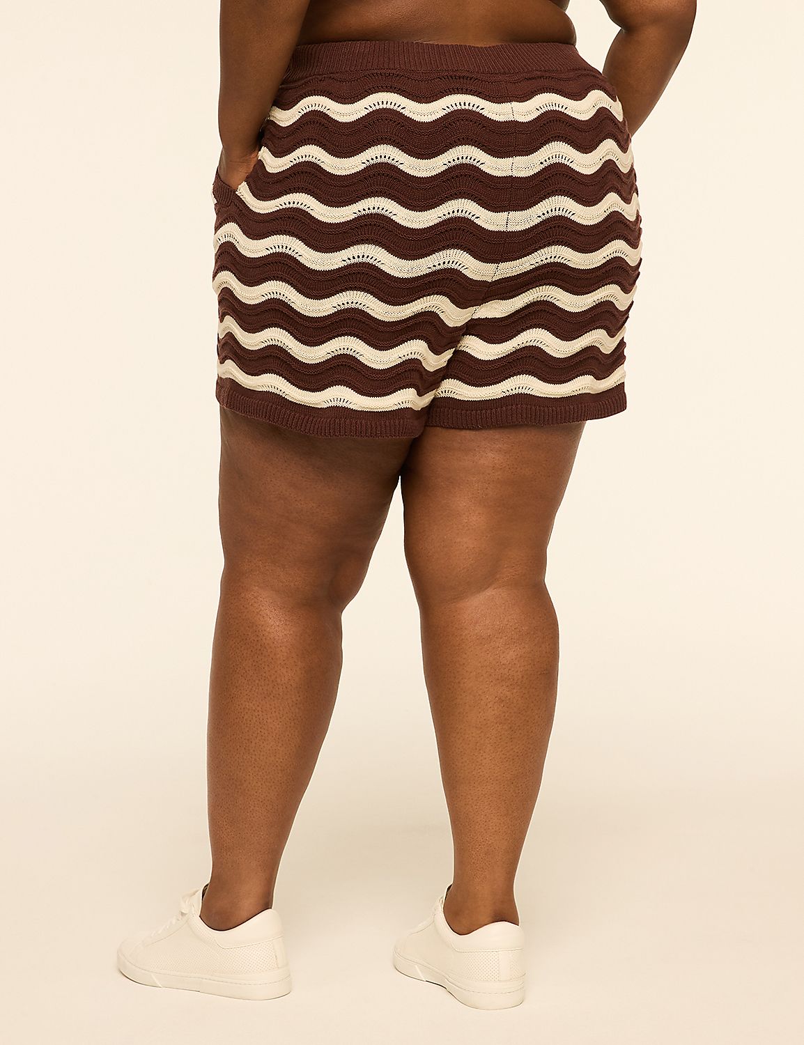 LIVI Textured Sweater Short Product Image 2