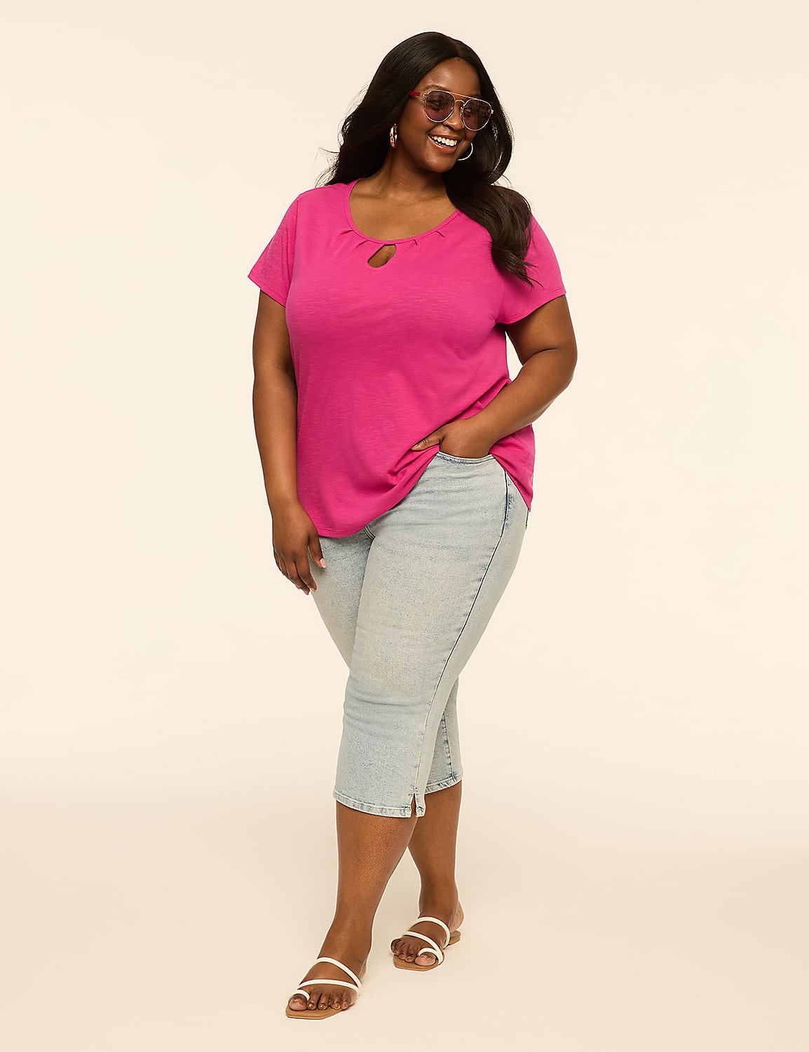 Scoop-Neck Keyhole Top Product Image 3