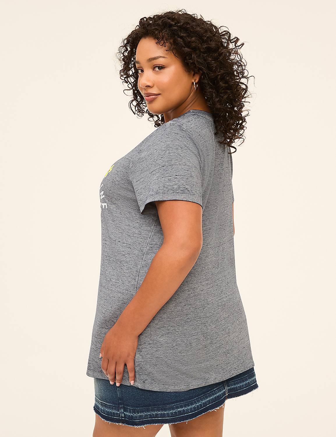 I'm Fine, It's Fine, Everything's Fine Graphic Tee Product Image 2