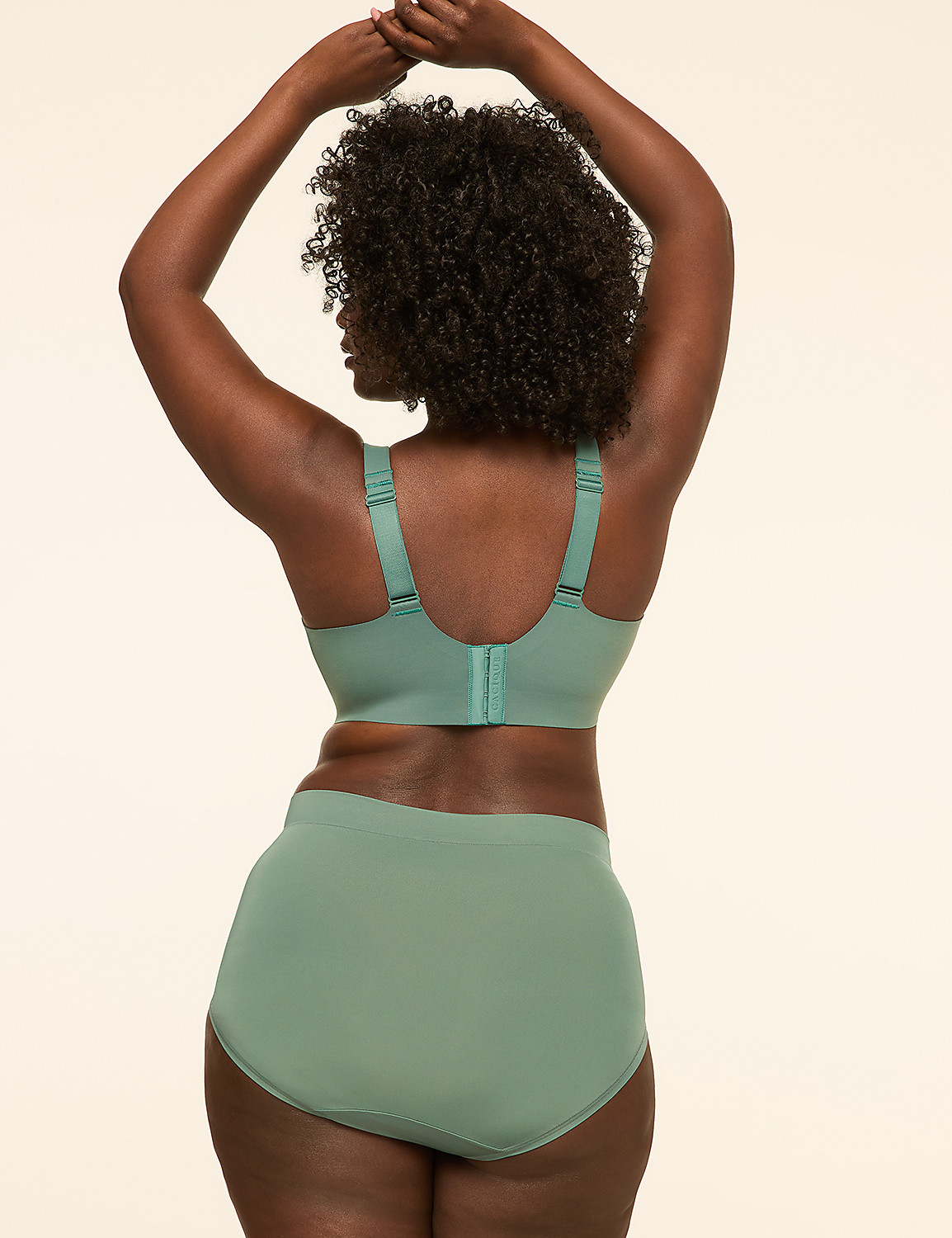 Modern Luxe Lightly Lined Full Coverage Bra Product Image 2