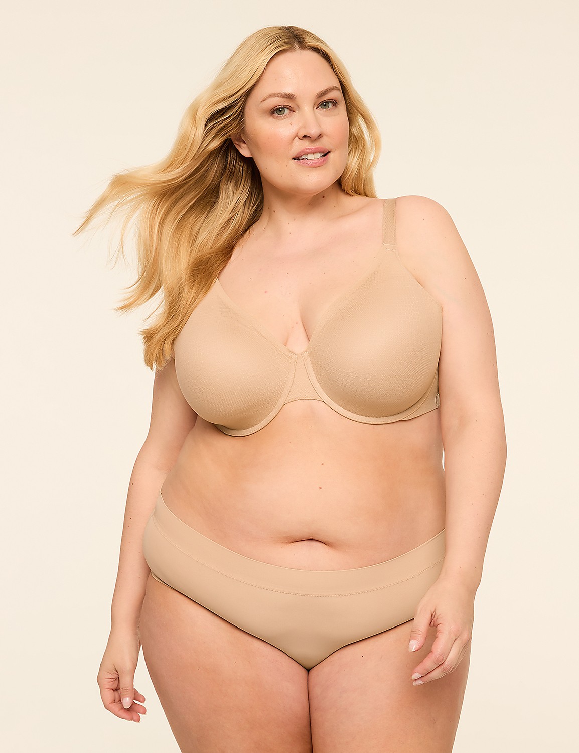 Lightly Lined Full Coverage Bra Product Image 4