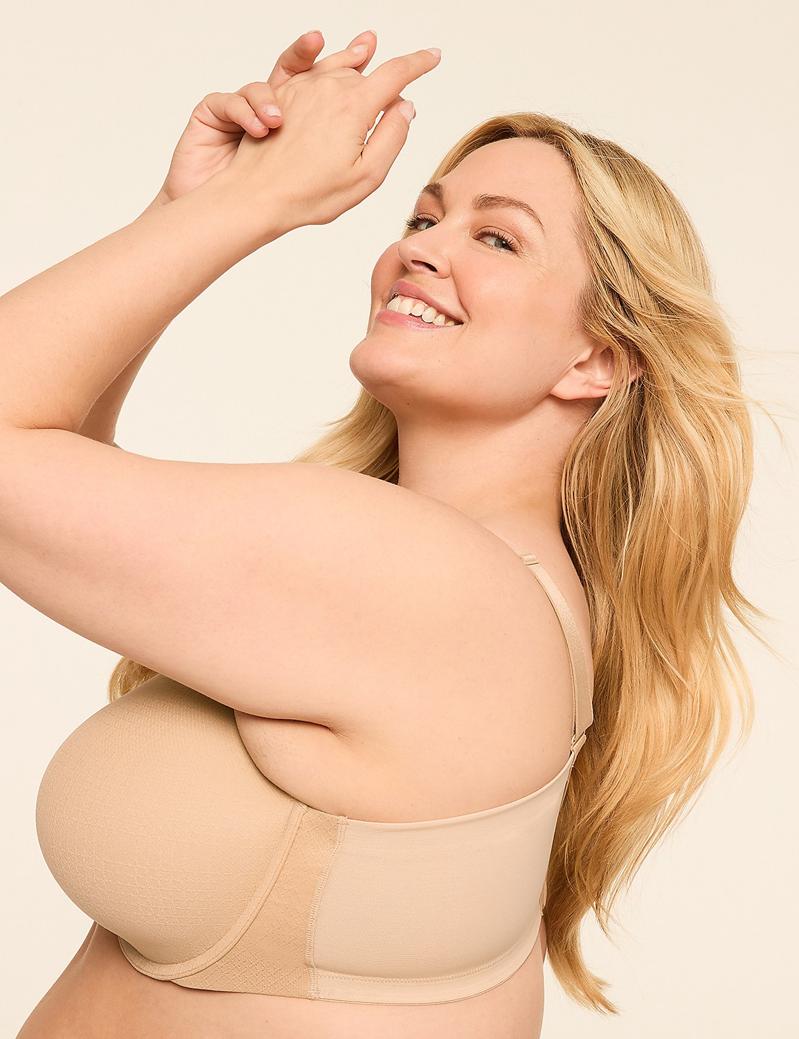 Lightly Lined Full Coverage Bra Product Image 3