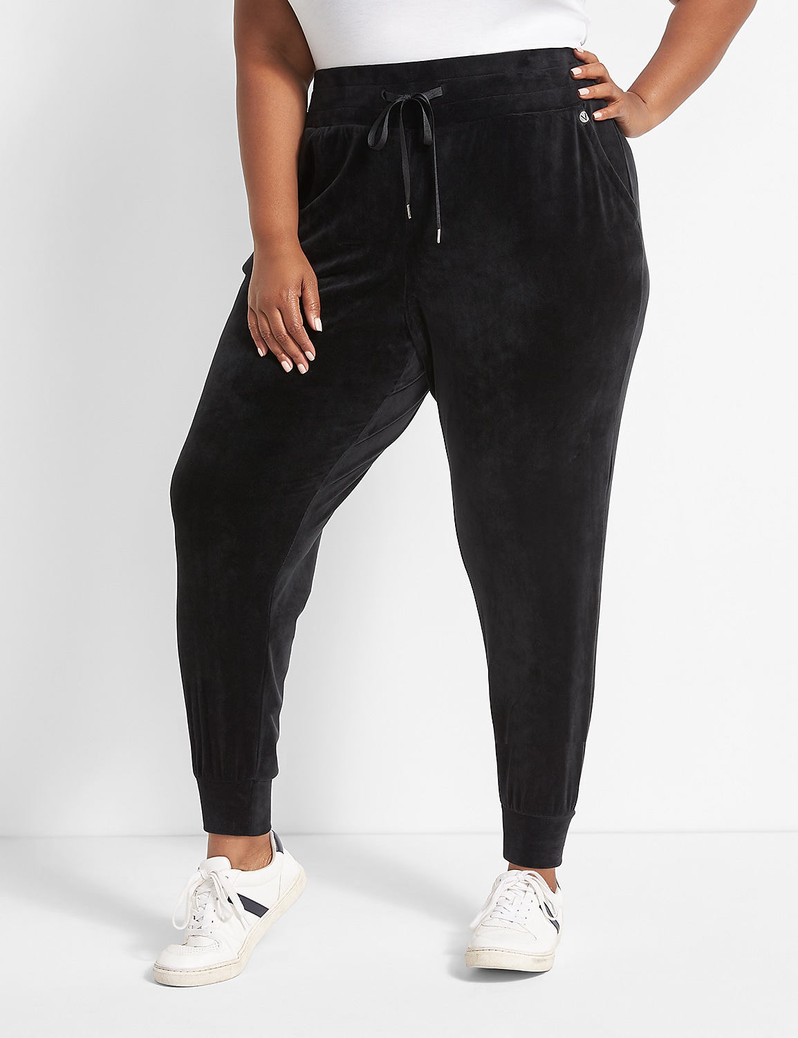 LIVI Metro Jogger - Velour Product Image 1