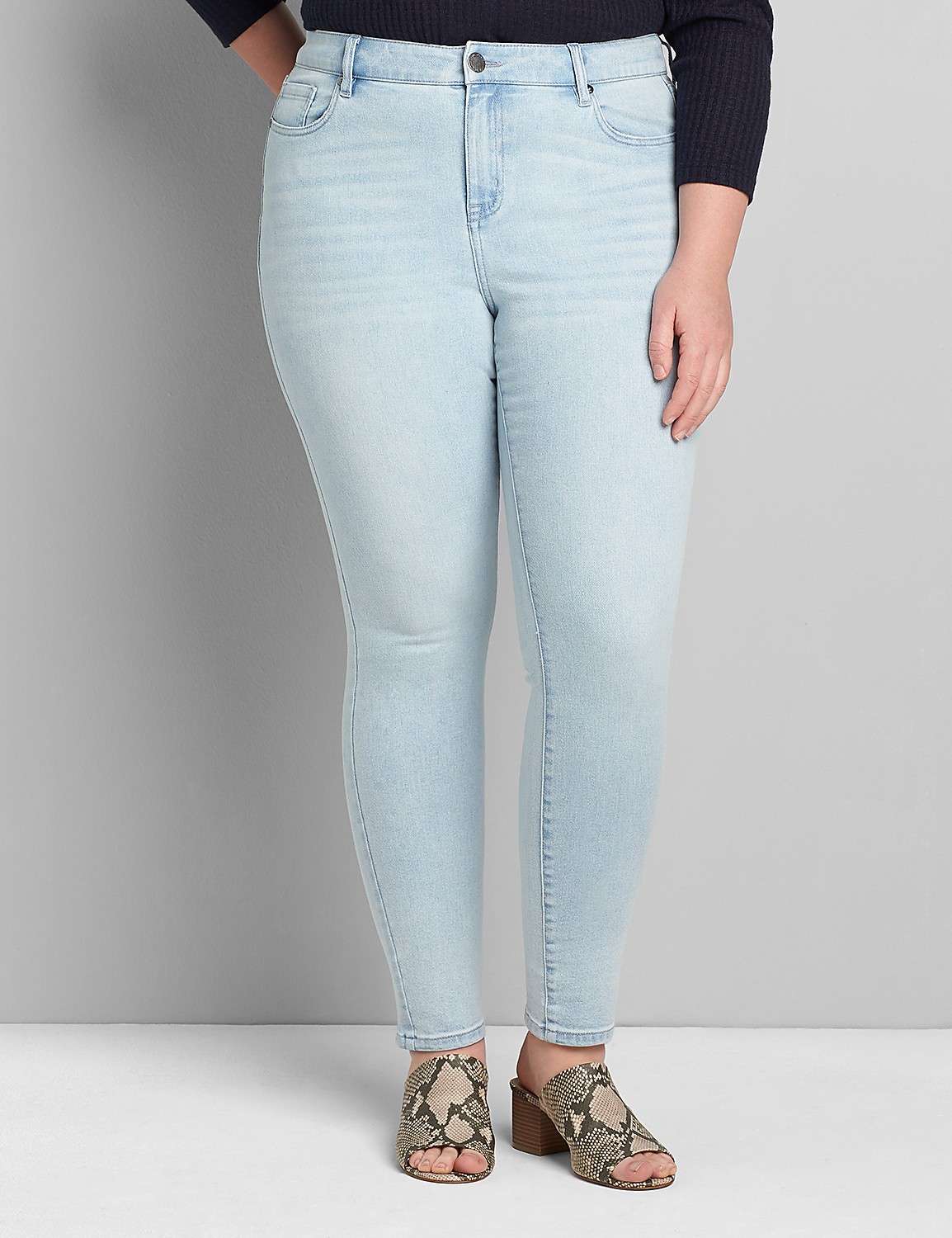Signature Fit High-Rise Skinny Jean - Light Wash Product Image 1