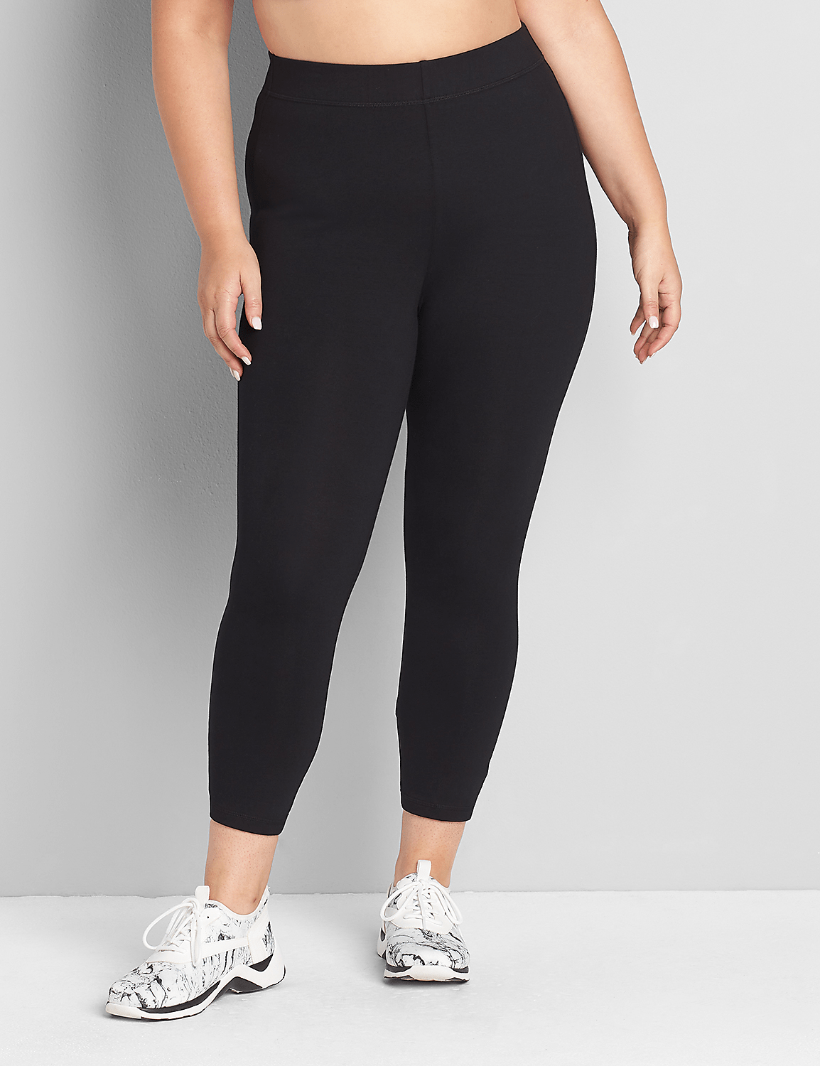 LIVI High-Rise Signature Stretch Capri Legging Product Image 1