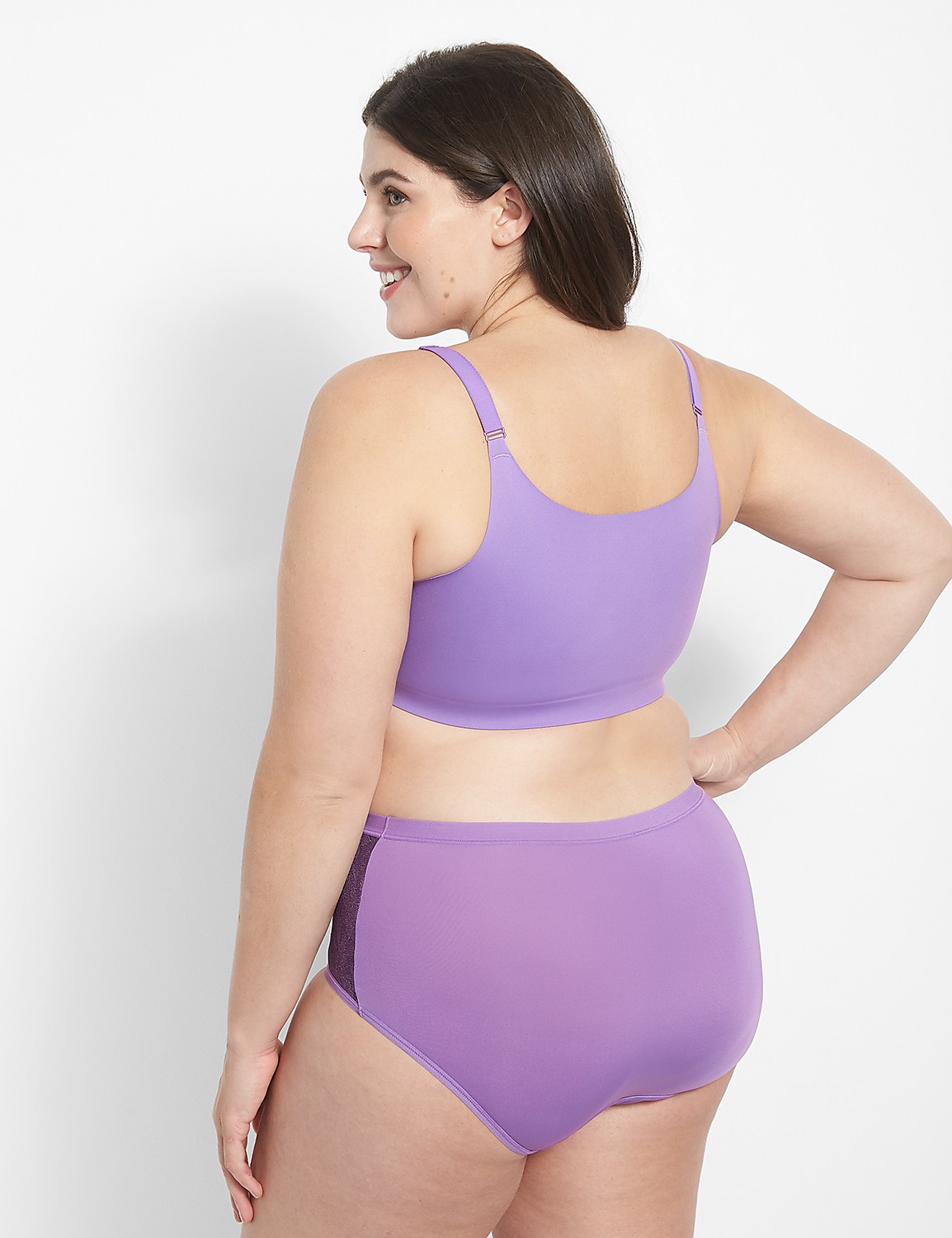 Front-Close Totally Smooth Lightly Lined Full Coverage Bra Product Image 1