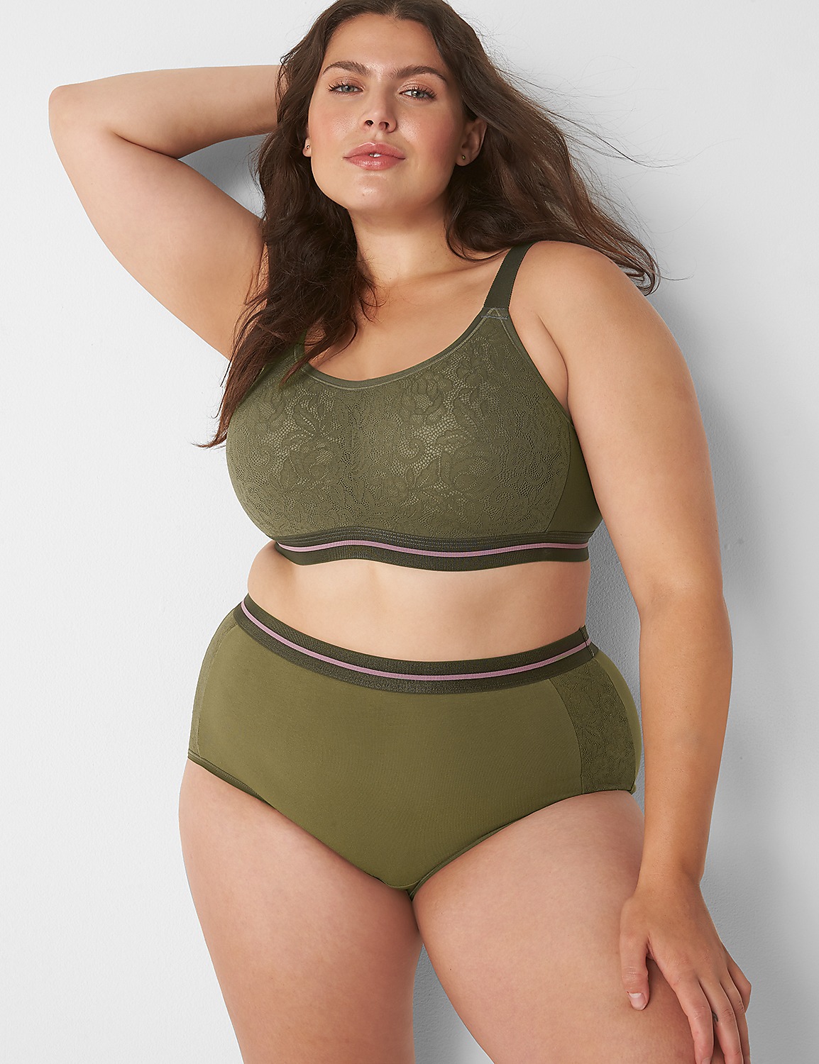 Cotton Lightly Lined No-Wire Scoop Bra With Lace Product Image 1