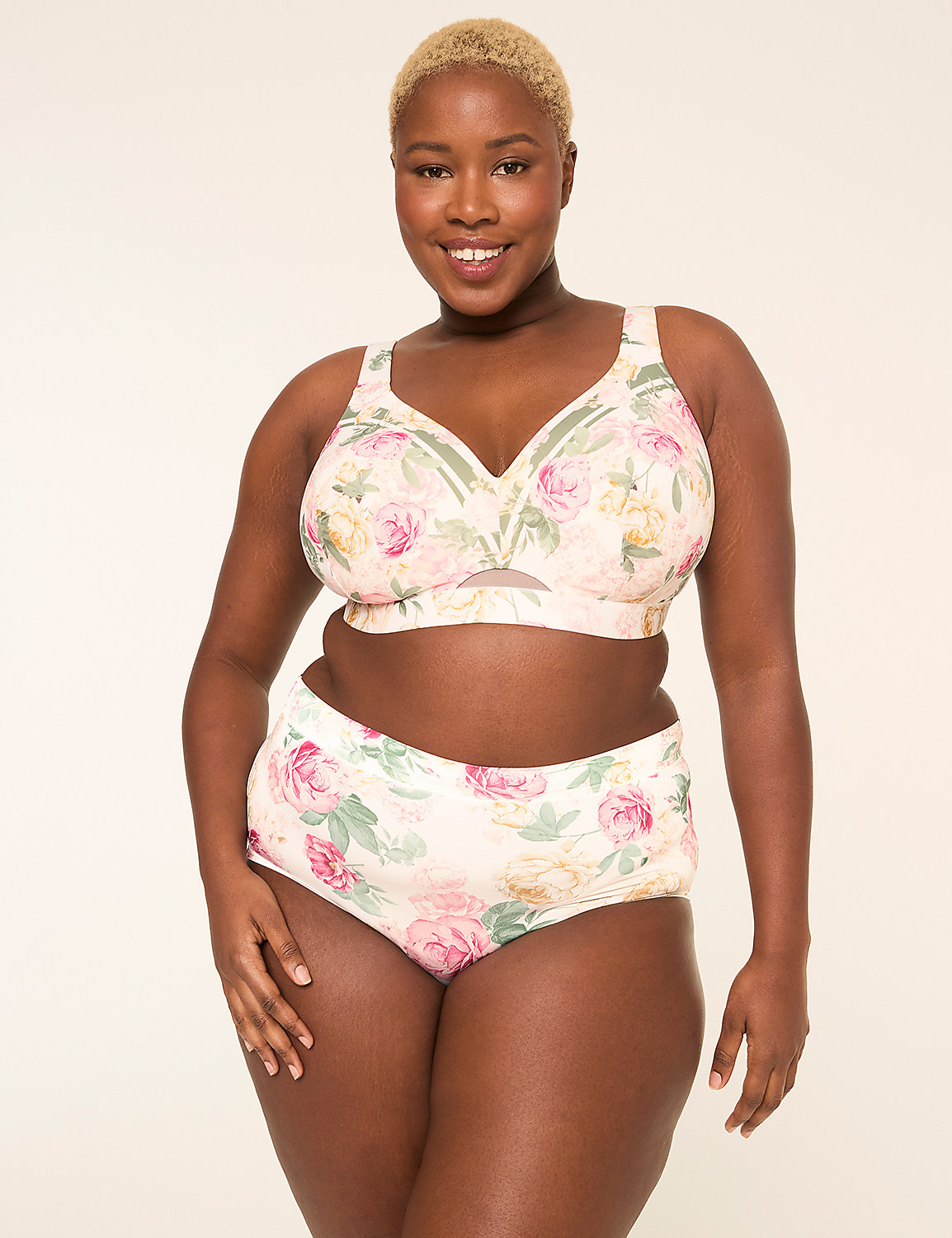 Comfort Bliss&reg; Lightly Lined No-Wire Bra Product Image 2