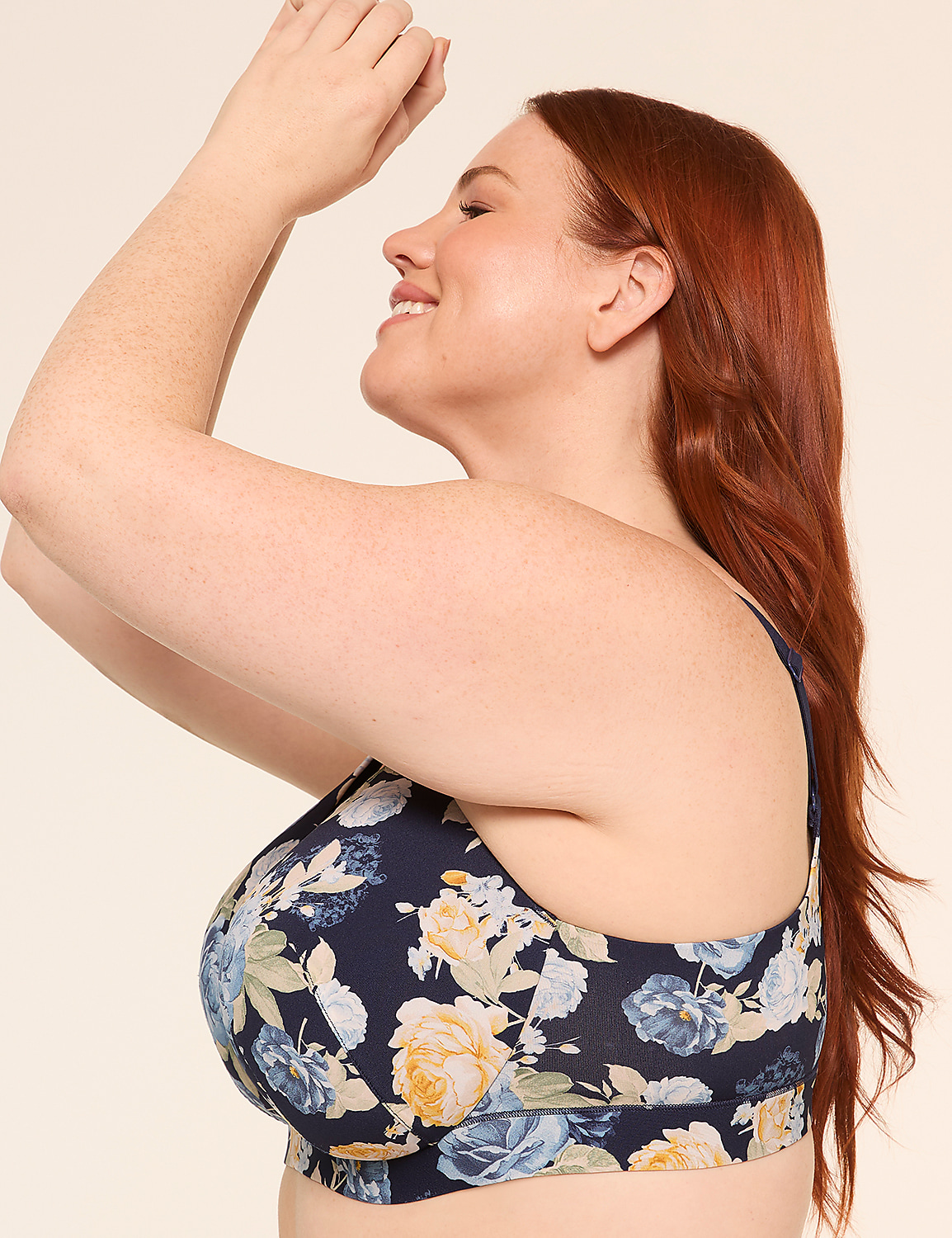 Comfort Bliss&reg; Lightly Lined Plunge Bra Product Image 2