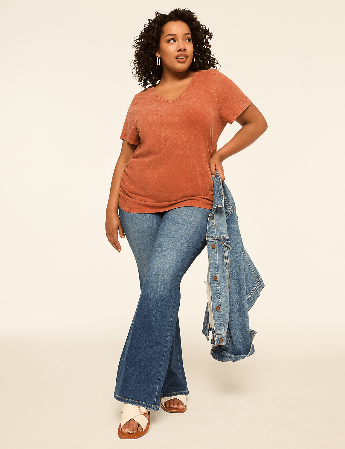 Short-Sleeve V-Neck Side-Ruched Tee Product Image 3