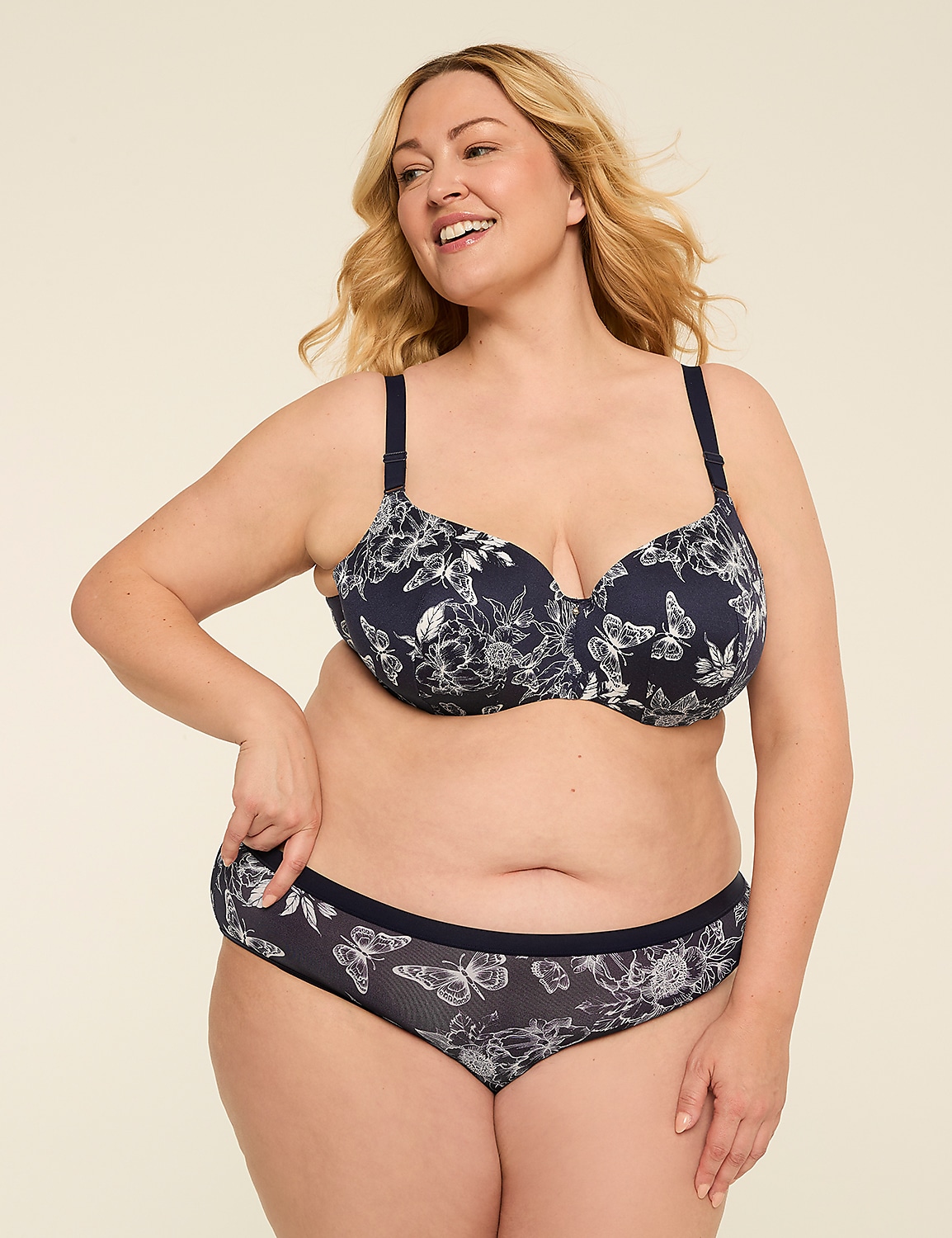 Invisible Backsmoother Lightly Lined Balconette Bra Product Image 4