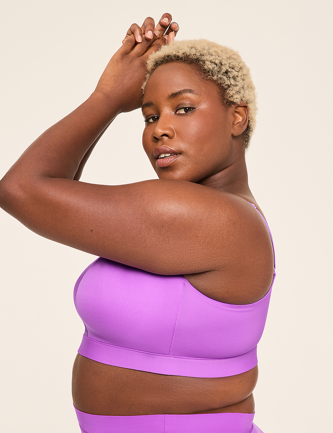 Comfort Bliss&reg; Lightly Lined No-Wire Bra Product Image 3