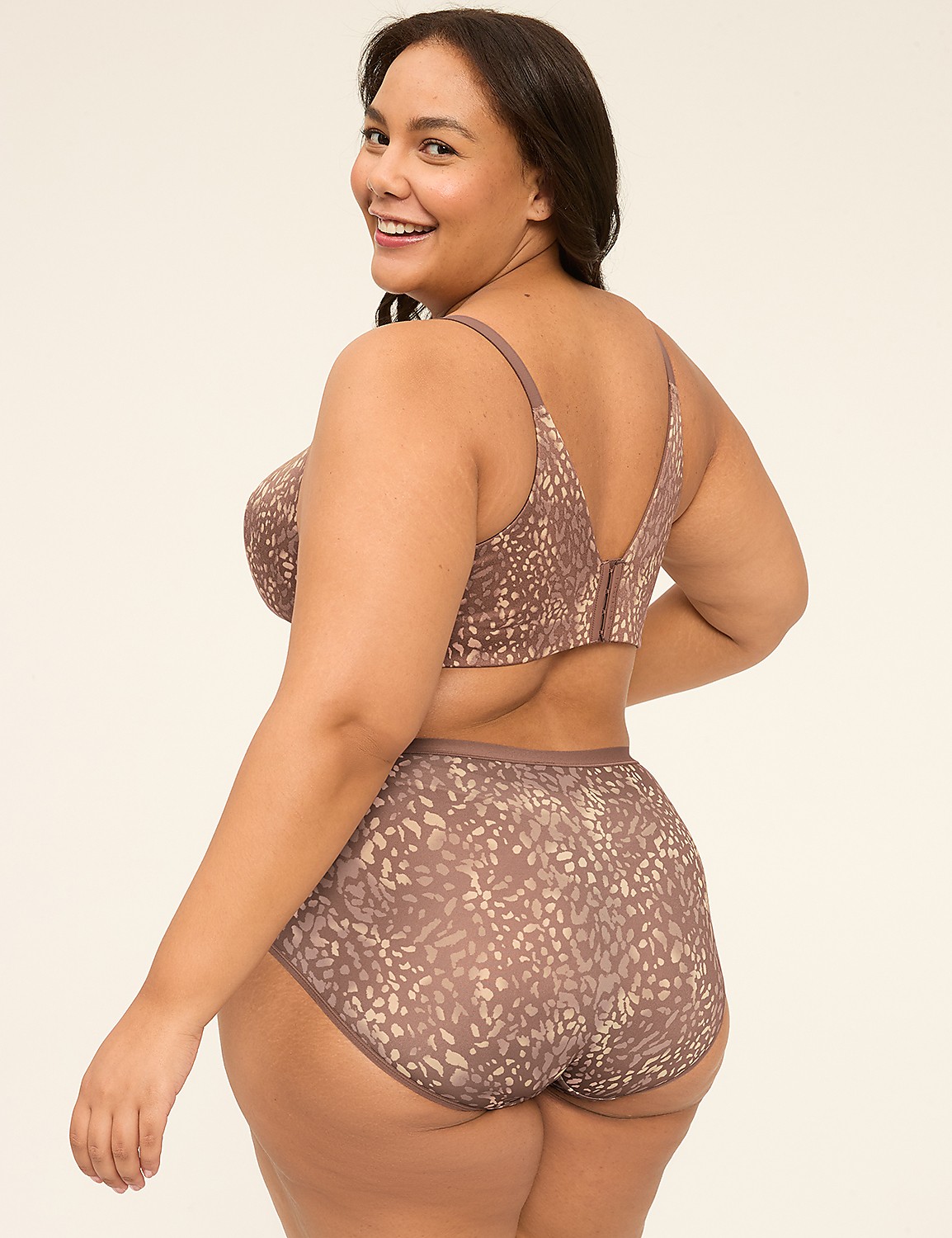 Invisible Backsmoother Lightly Lined No-Wire Bra Product Image 2