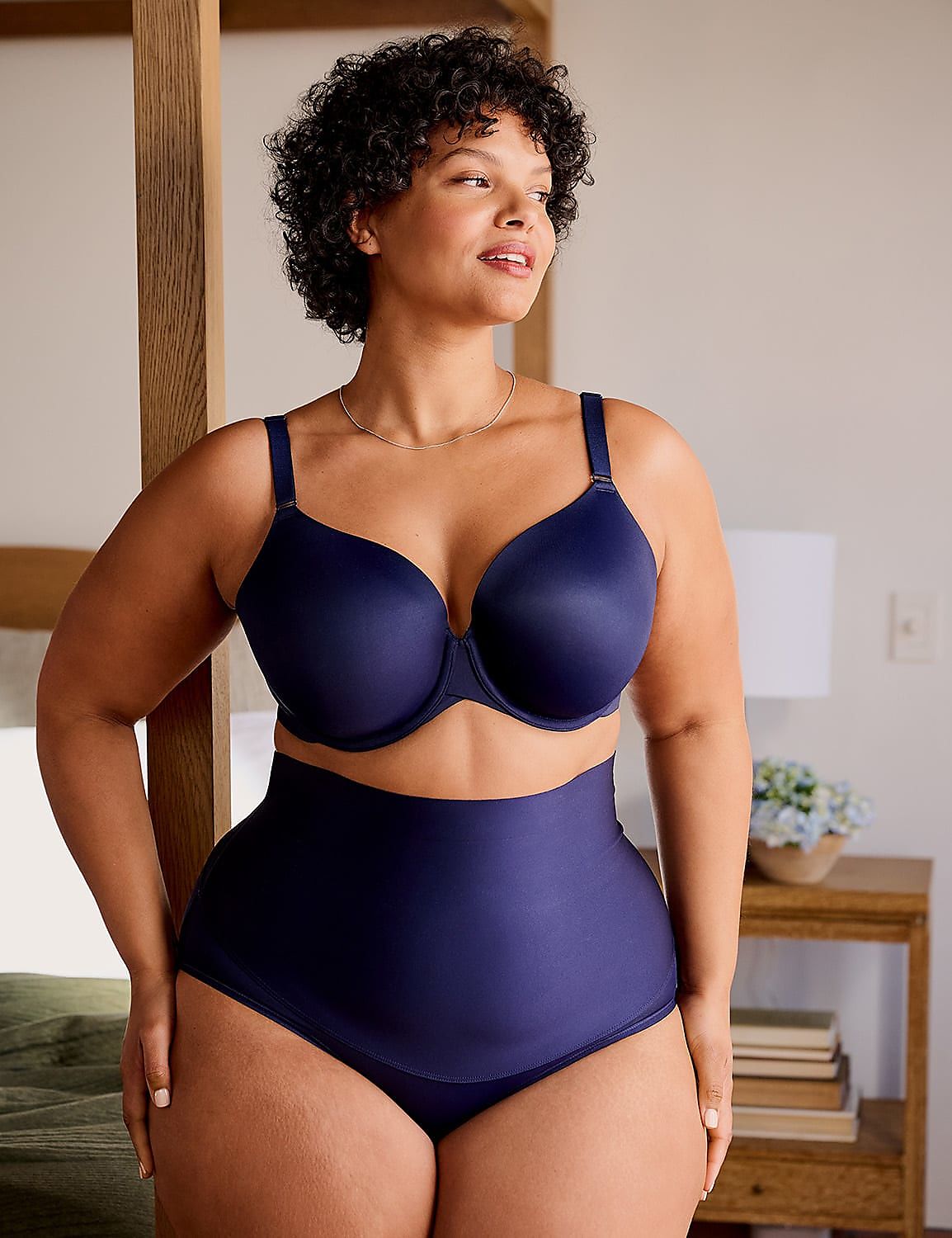 Totally Smooth Lightly Lined Full Coverage Bra Product Image 5