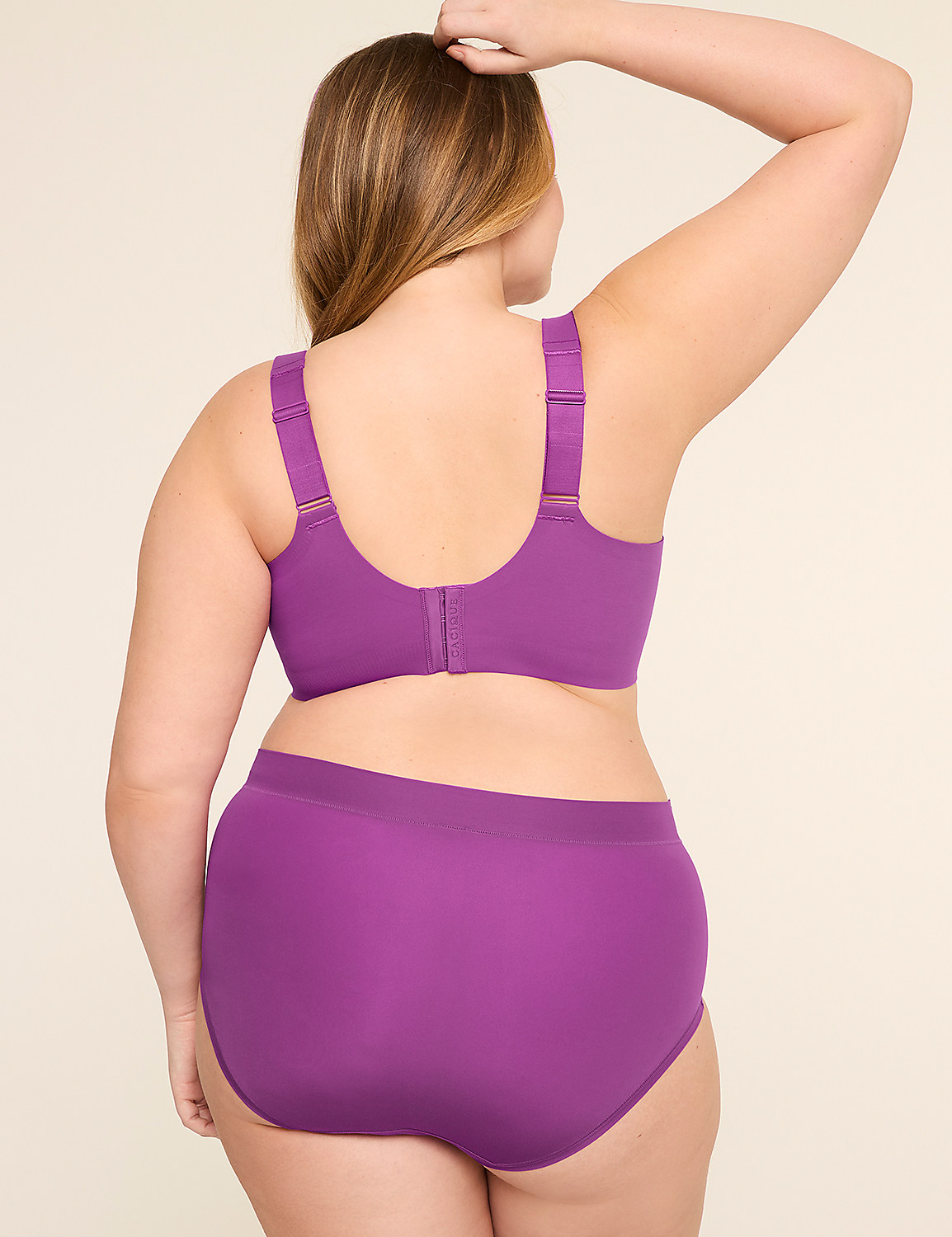 Modern Luxe Lightly Lined Full Coverage Bra Product Image 2