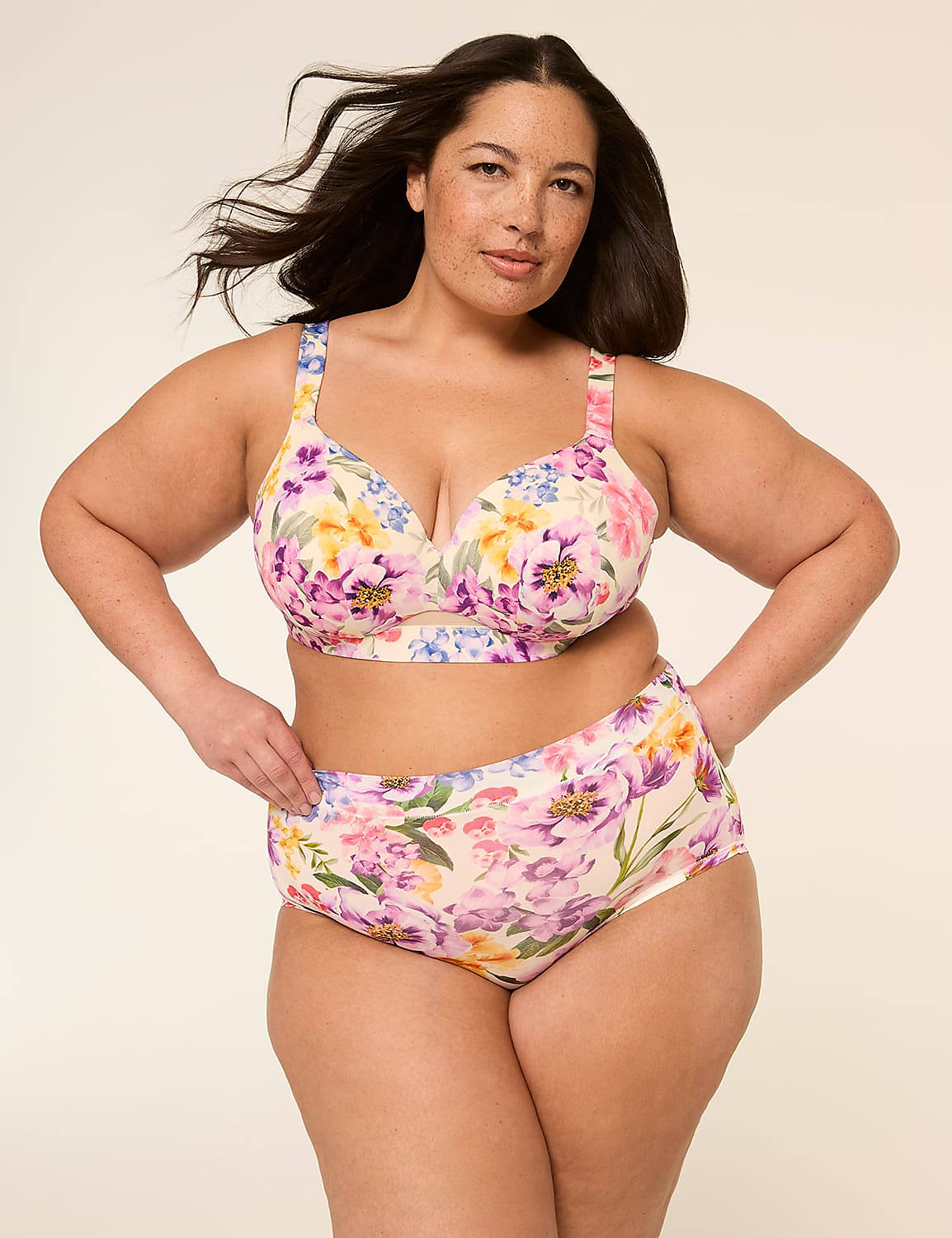 Comfort Bliss&reg; Lightly Lined Full Coverage Bra Product Image 4