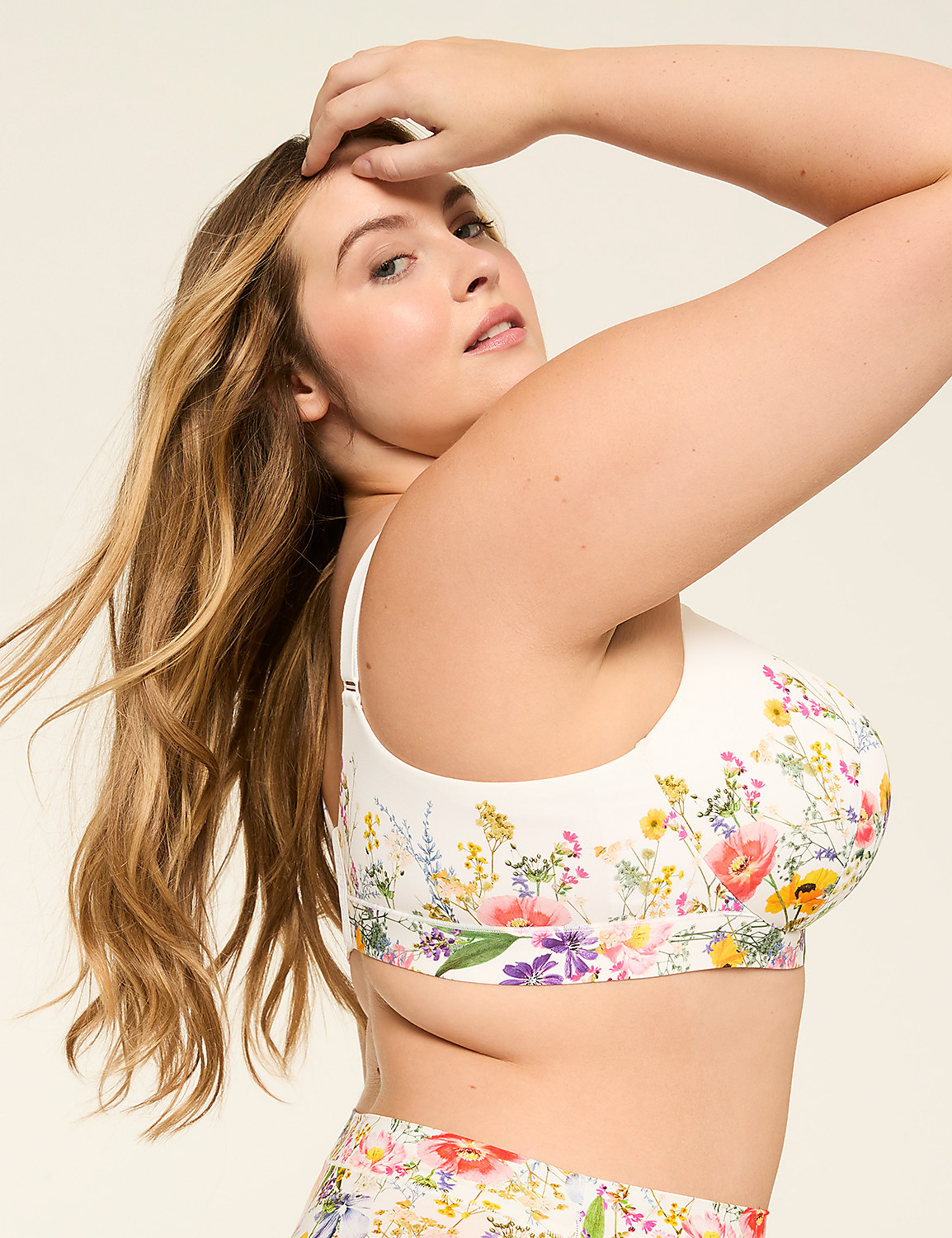 Comfort Bliss&reg; Lightly Lined Balconette Bra Product Image 3