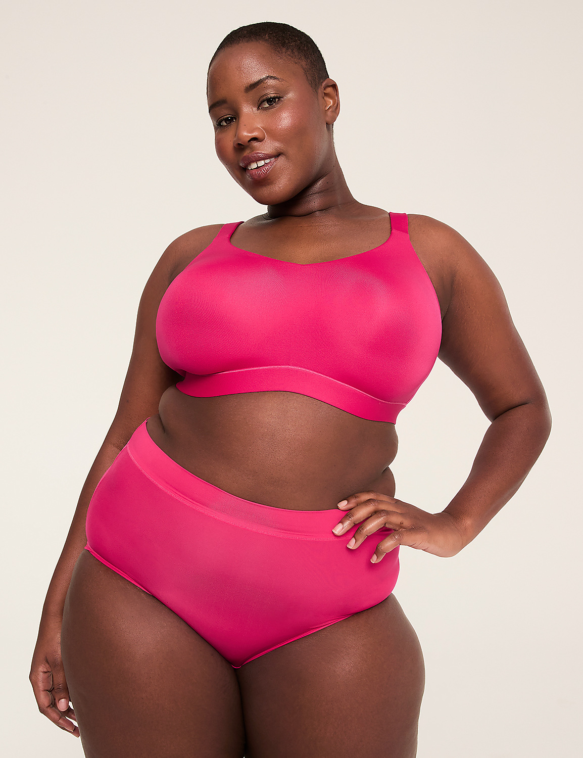 Comfort Bliss&reg; Lightly Lined No-Wire Scoop Neck Bra Product Image 4