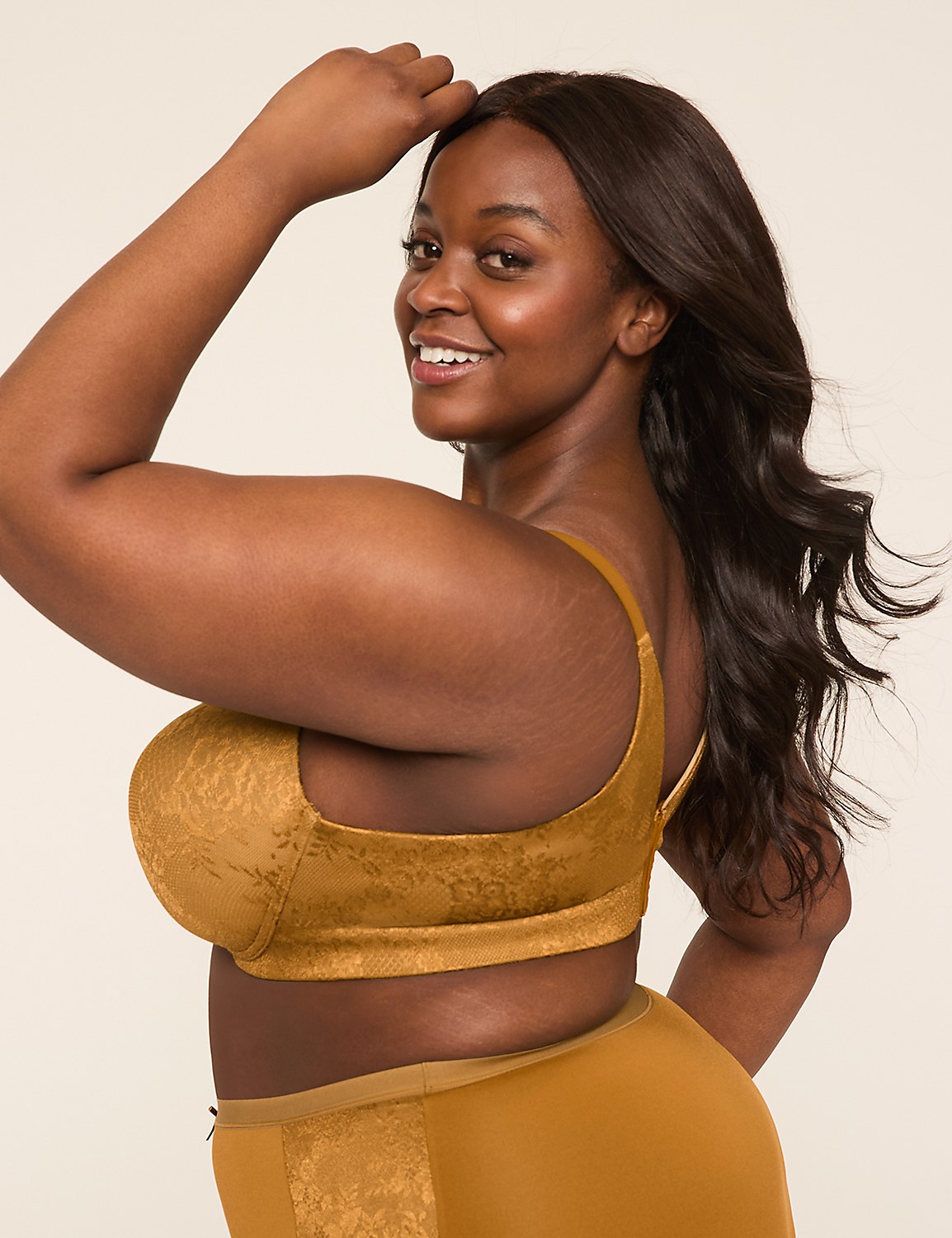 Invisible Lace Backsmoother Lightly Lined No-Wire Bra Product Image 3