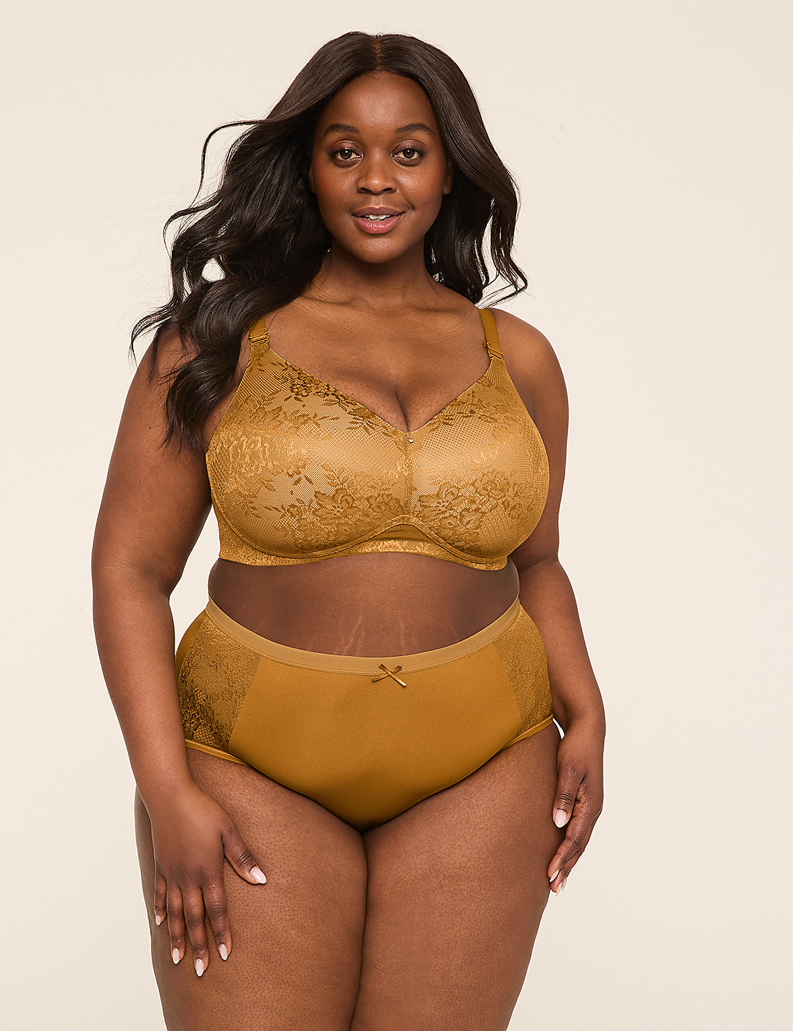 Invisible Lace Backsmoother Lightly Lined No-Wire Bra Product Image 4