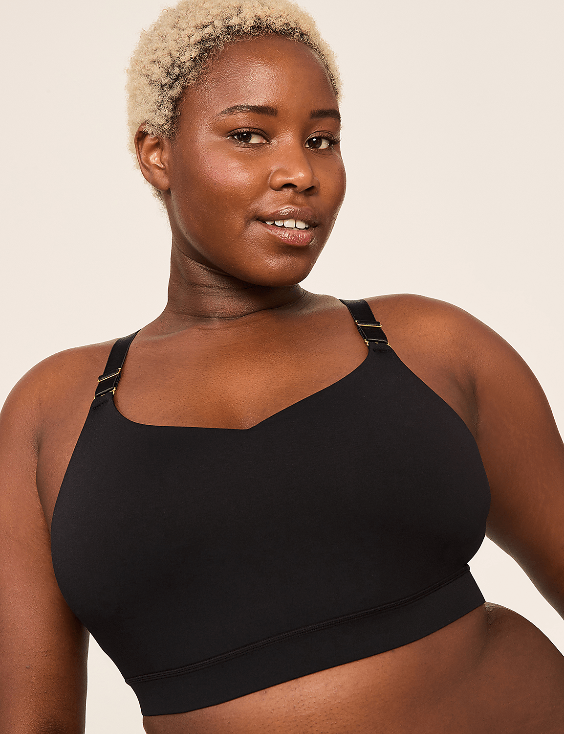 Seamless V-Neck Bralette With Lace Trim Product Image 1