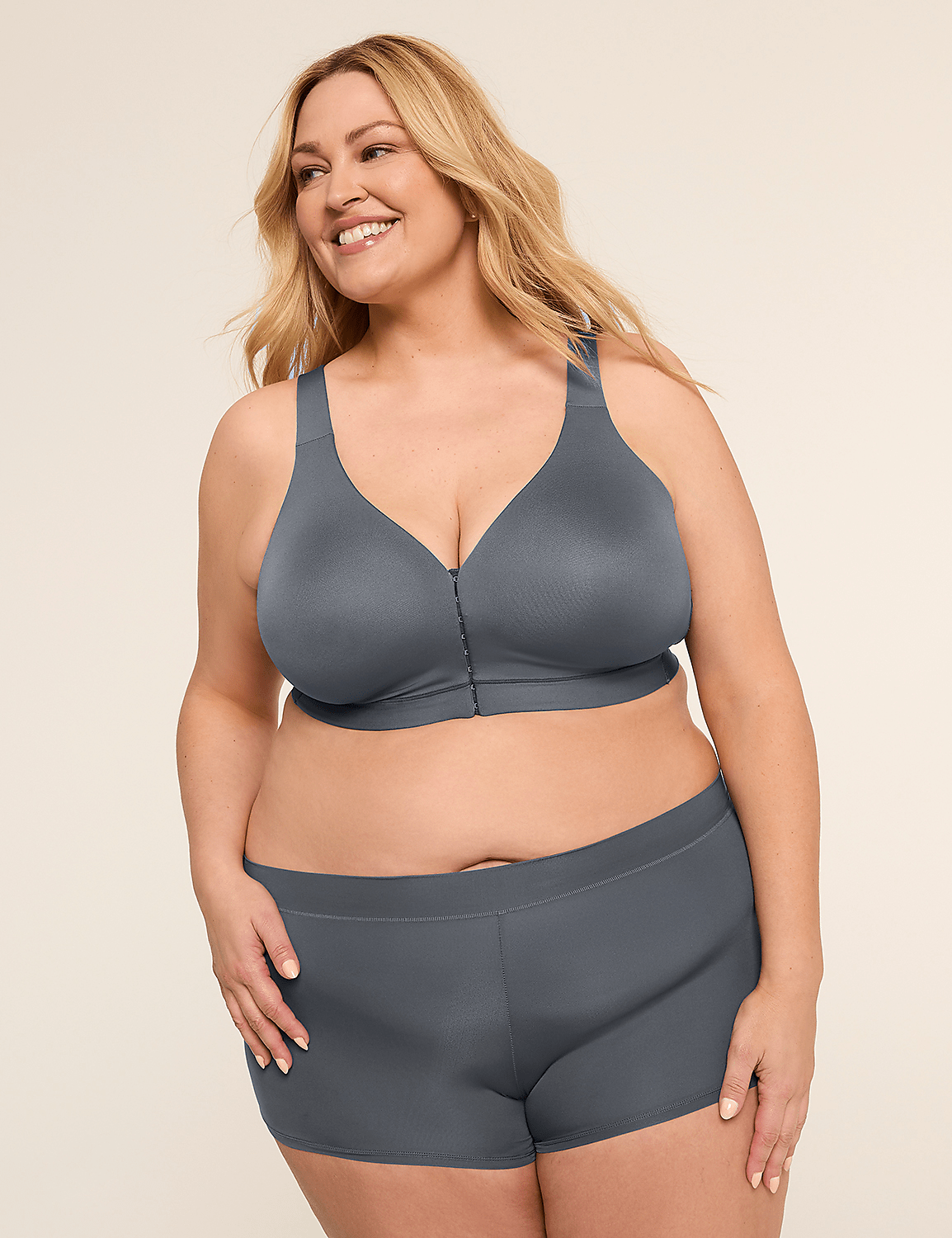 Front-Close Comfort Bliss&reg; Lightly Lined No-Wire Bra Product Image 4