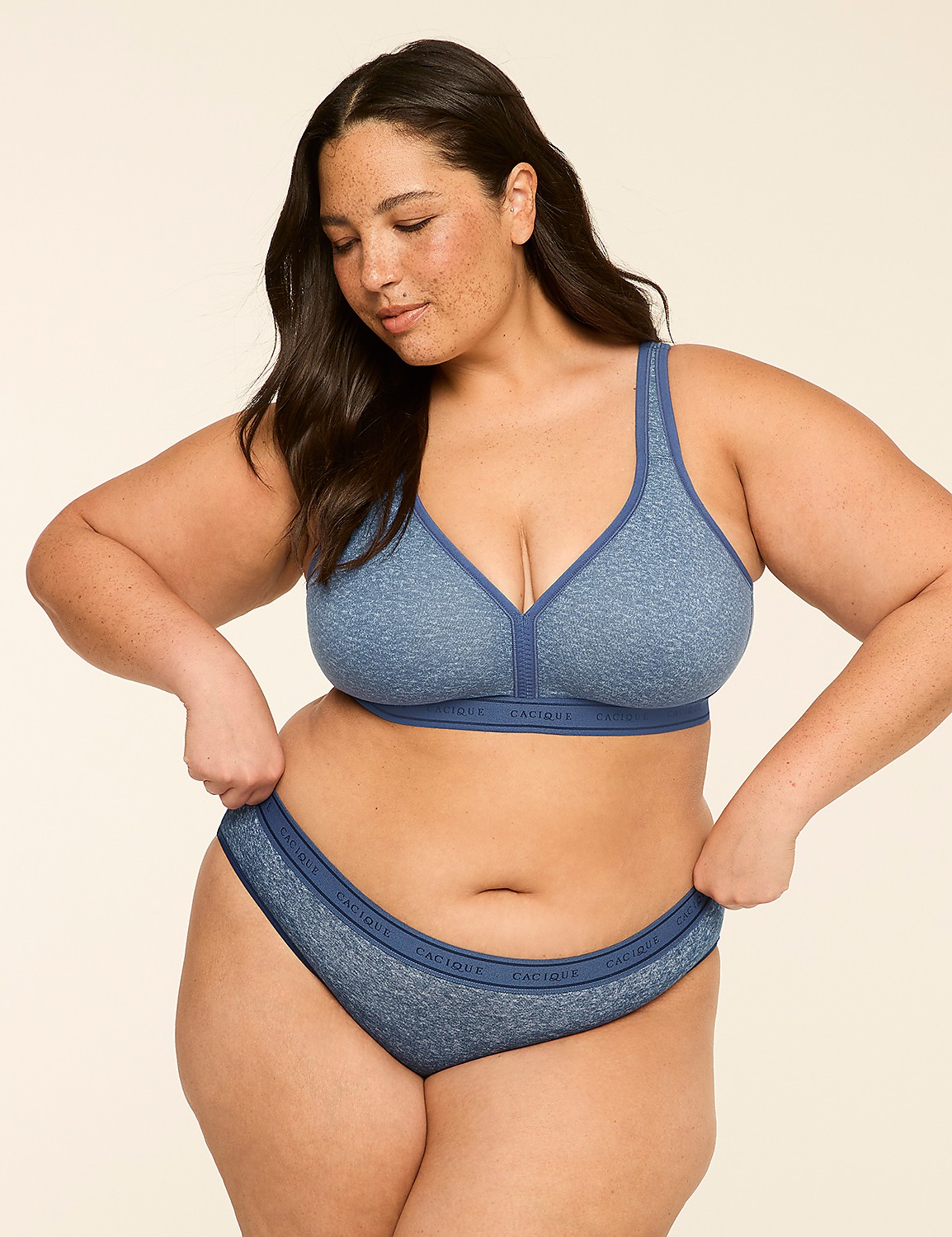 Lightly Lined No-Wire Bra Product Image 4