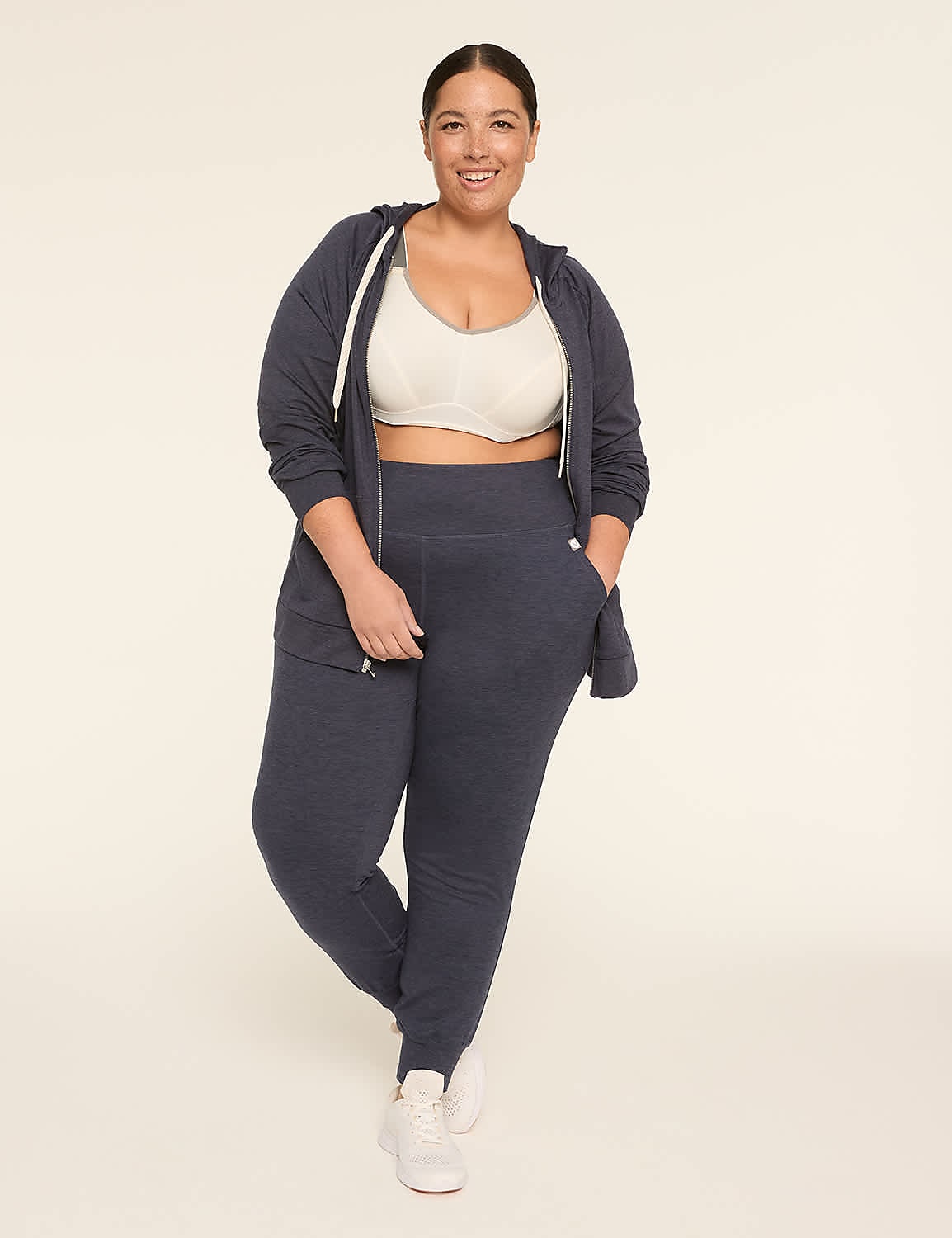 LIVI Soft Jogger Product Image 3