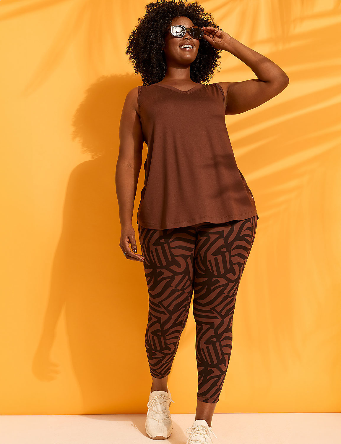 LIVI Soft 21" Capri Legging Product Image 5