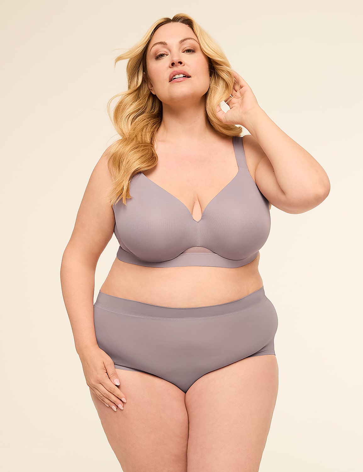 Comfort Bliss&reg; Lightly Lined Full Coverage Bra Product Image 4