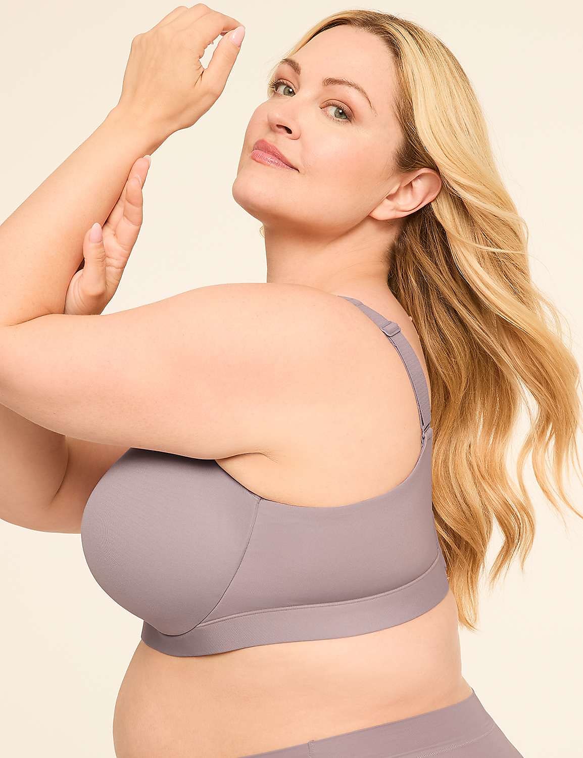 Comfort Bliss&reg; Lightly Lined Full Coverage Bra Product Image 3