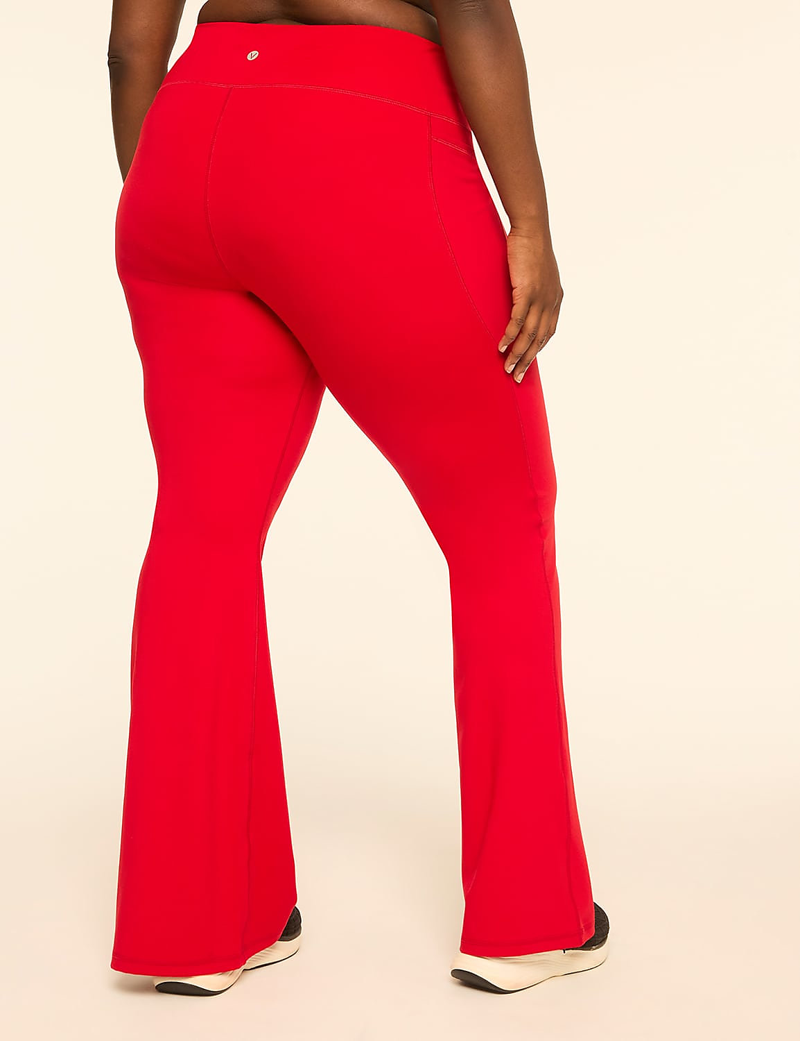 LIVI Soft Flare Legging Product Image 2