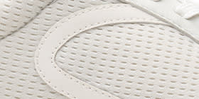 Ezrinn Lace